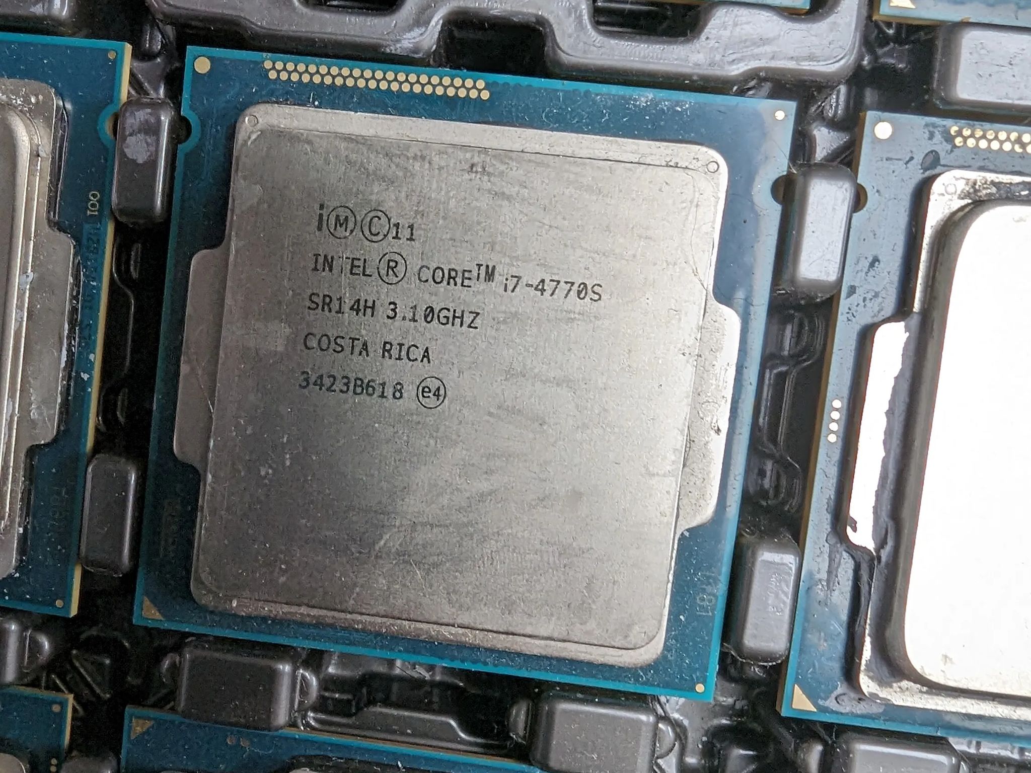 Not allowed to make animal listings anymore so here's an i7-4770s.