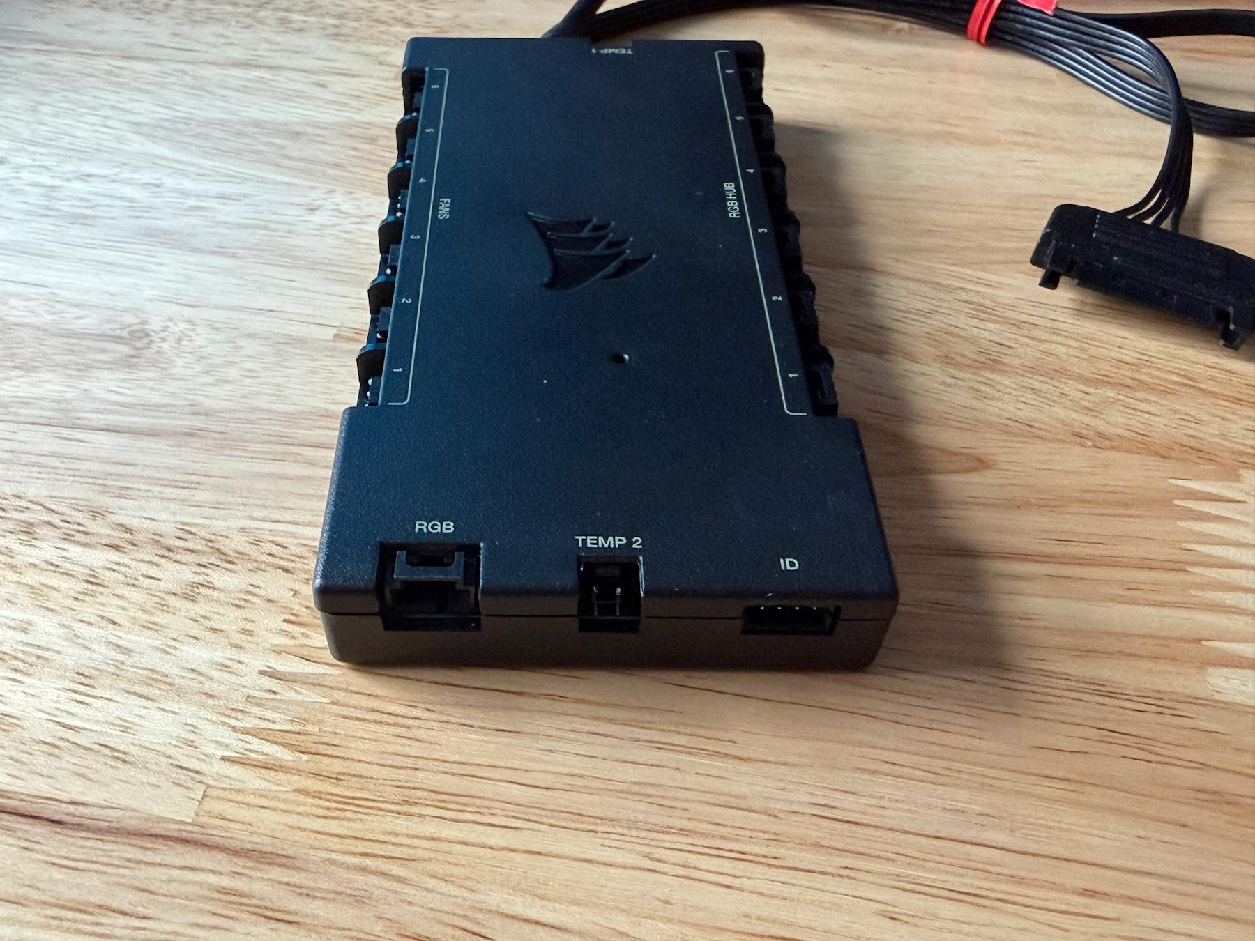 Corsair iCUE COMMANDER CORE XT