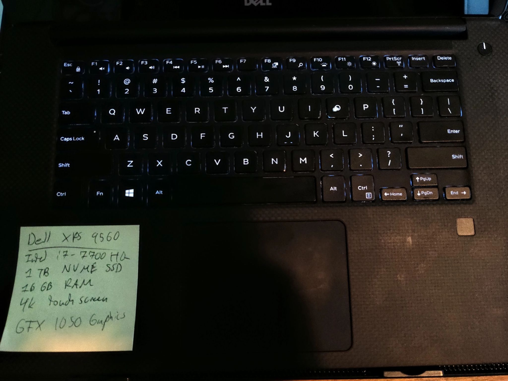 Dell XPS 9560 (4k, i7, 16GB, 1TB, 1050)