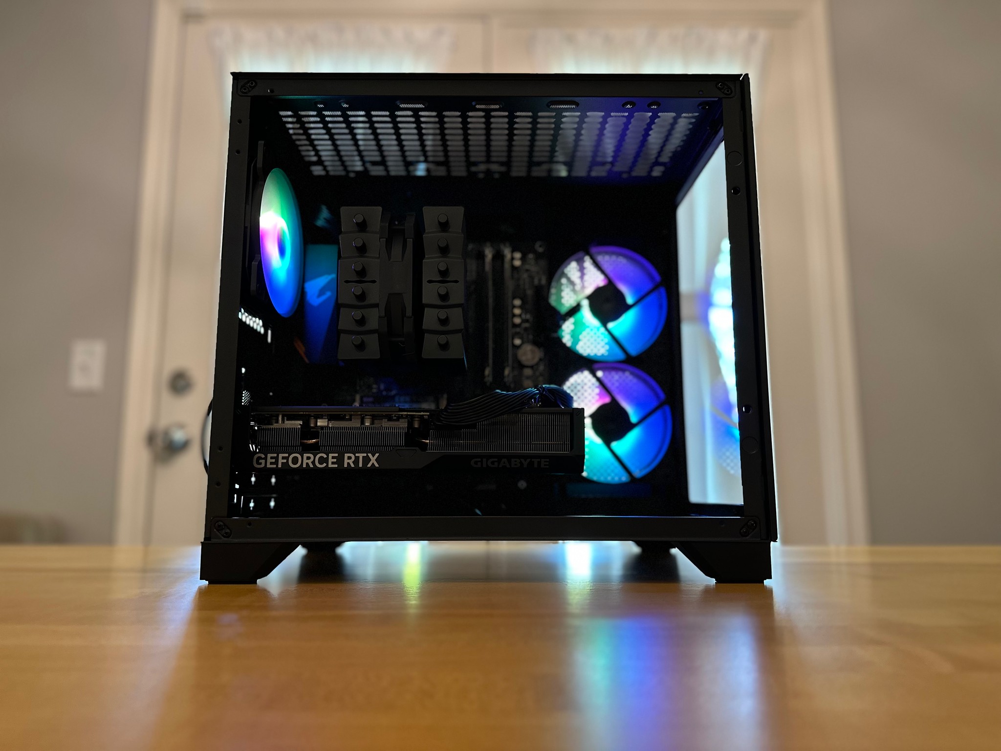 ⚡️🐎|RTX 4070 12gb, Ryzen 7 5800x, 32gb Ram, 1tb SSD Content Creation/Gaming Powerhouse! All New