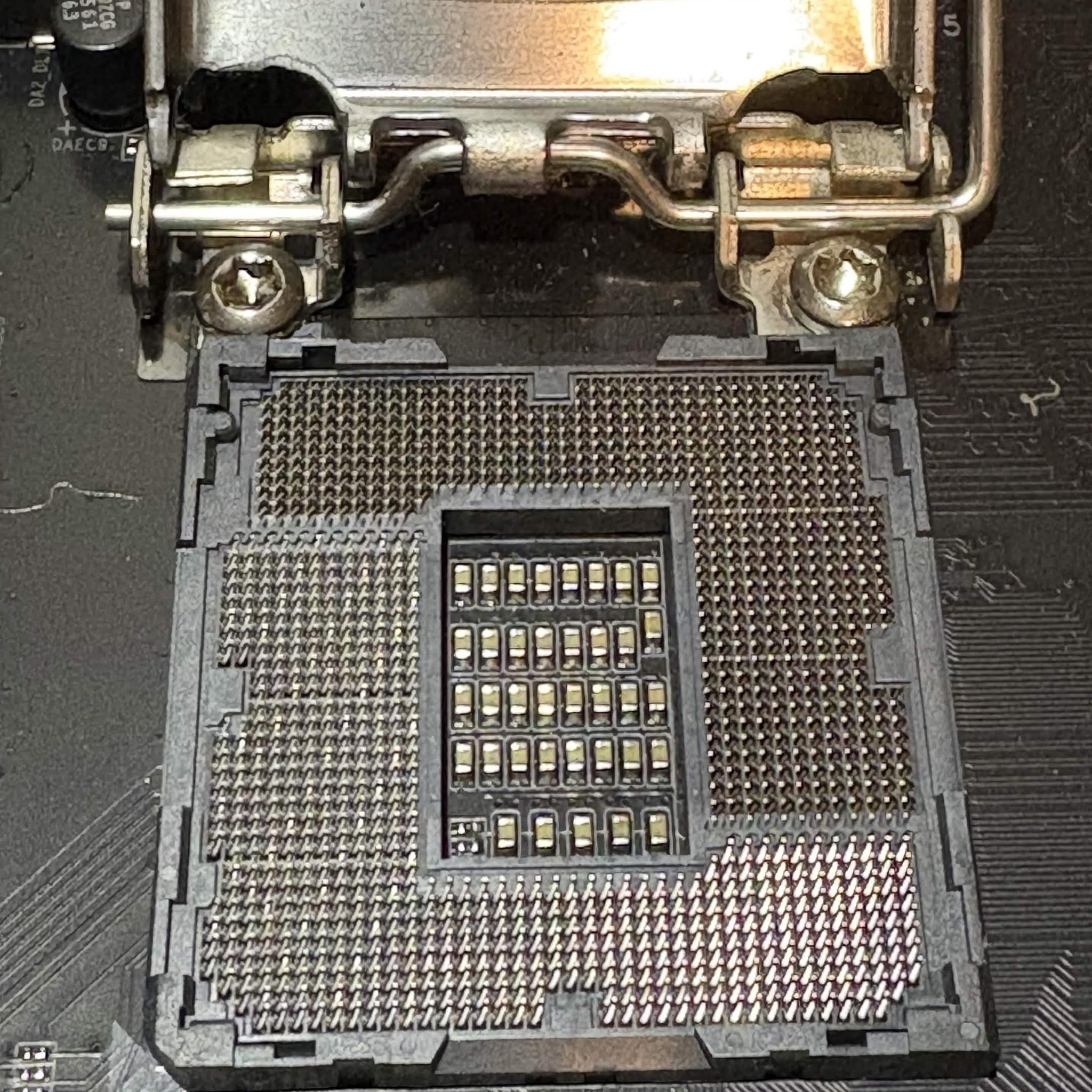 Gigabyte Z390 AORUS ELITE WiFi ATX Motherboard LGA1151