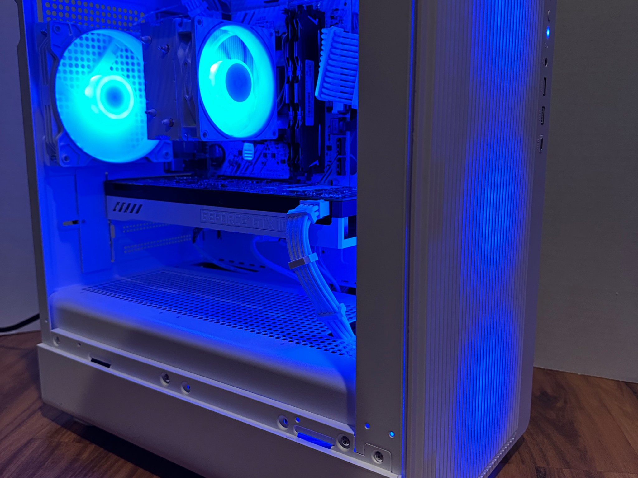 GTX 1070 | Ryzen 5 2600 | 16GB DDR4 | 1.26TB | Windows 11 | Office 2024 | WiFi+BT| Custom Gaming PC