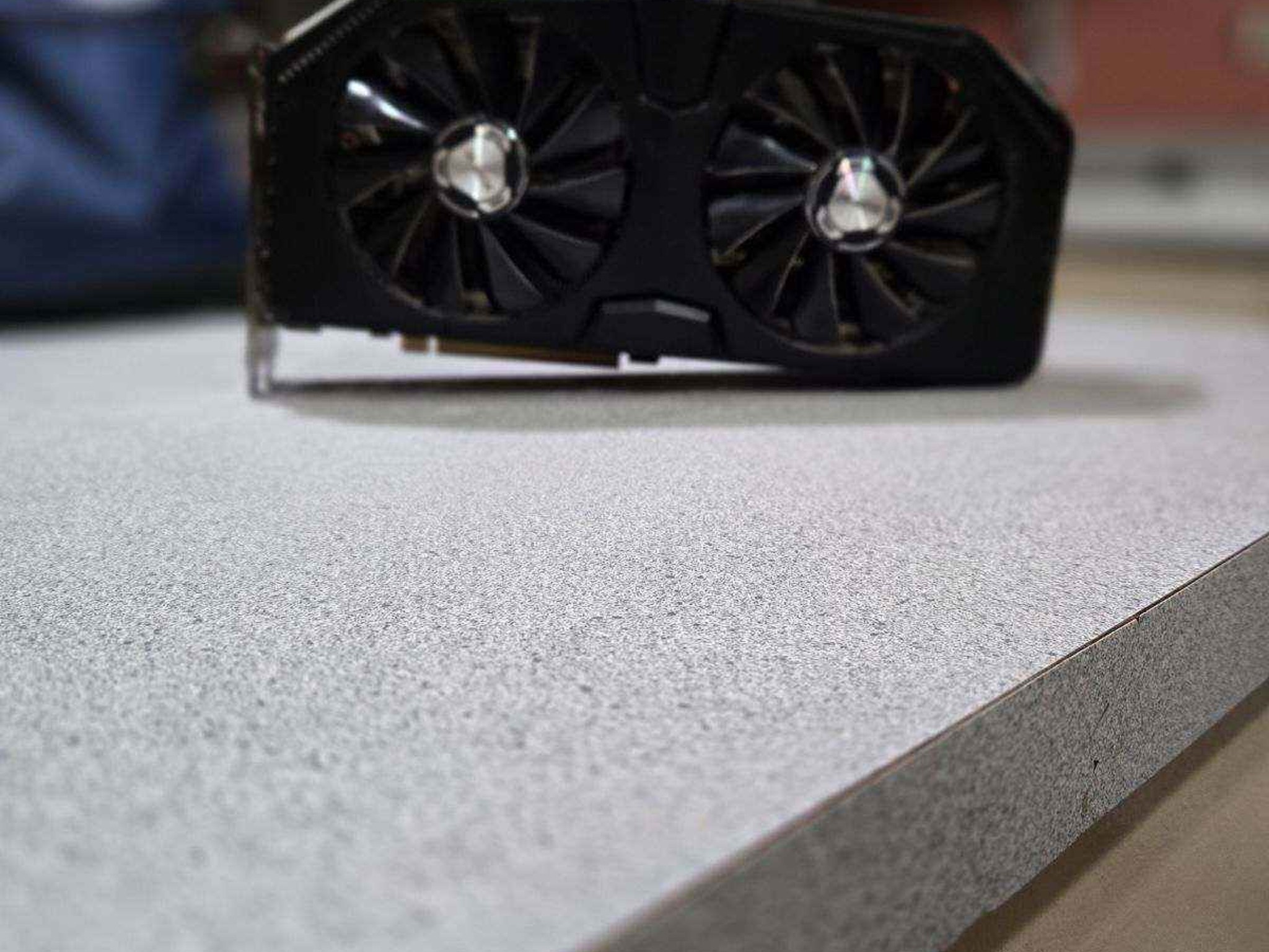 *BROKEN* XFX 5700XT