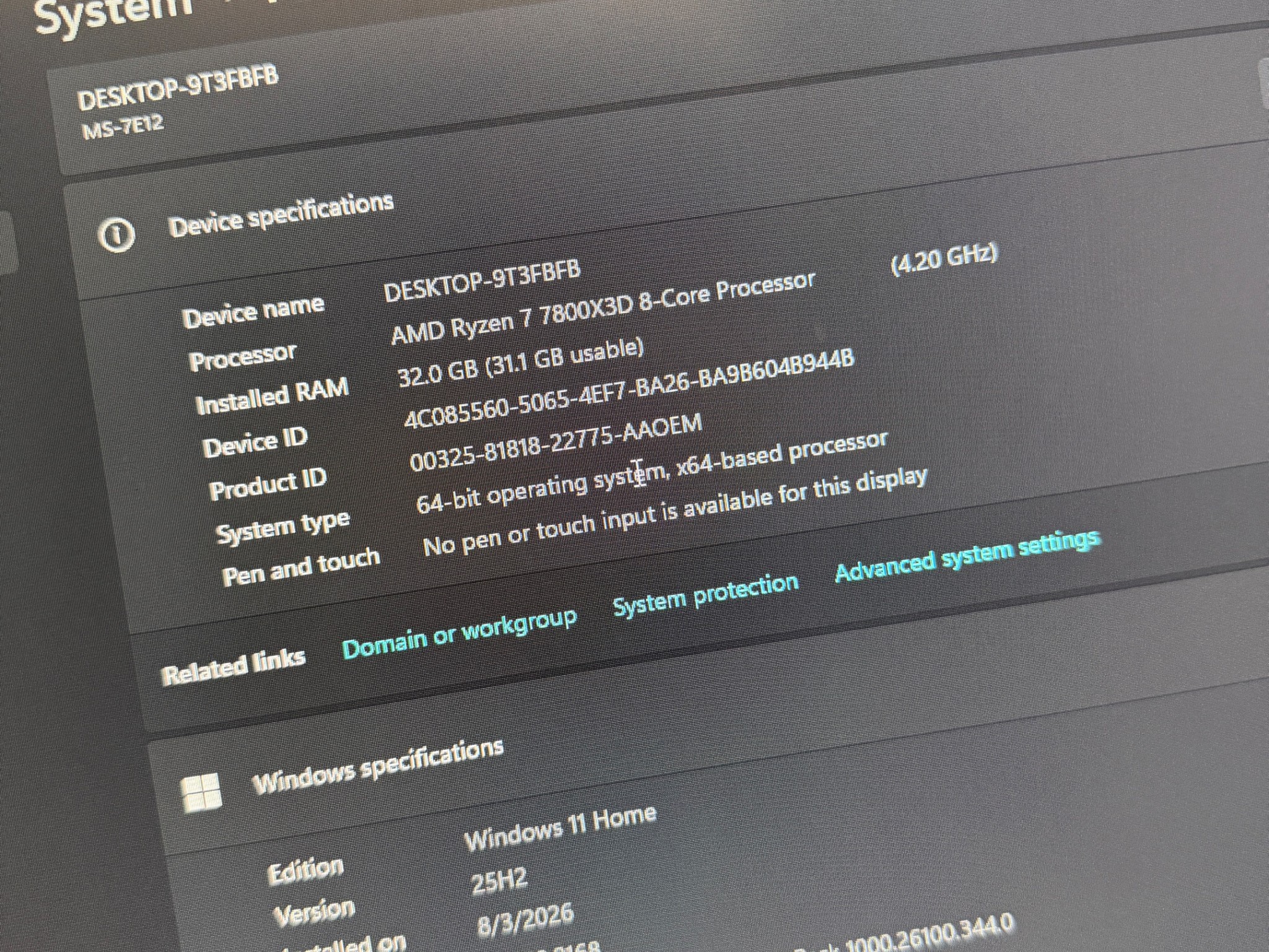 Ryzen 7 7800X3D + RX 9070 XT 16GB