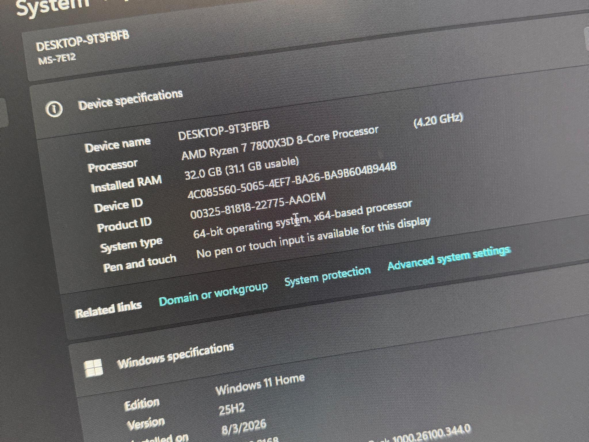 Ryzen 7 7800X3D + RX 9070 XT 16GB