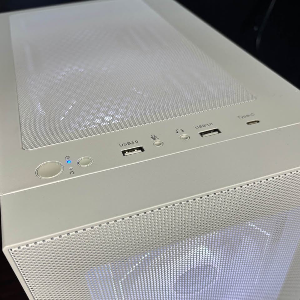 White Gaming PC (RTX 3070 TI 8GB + AMD Ryzen 5 5500 + SSD)