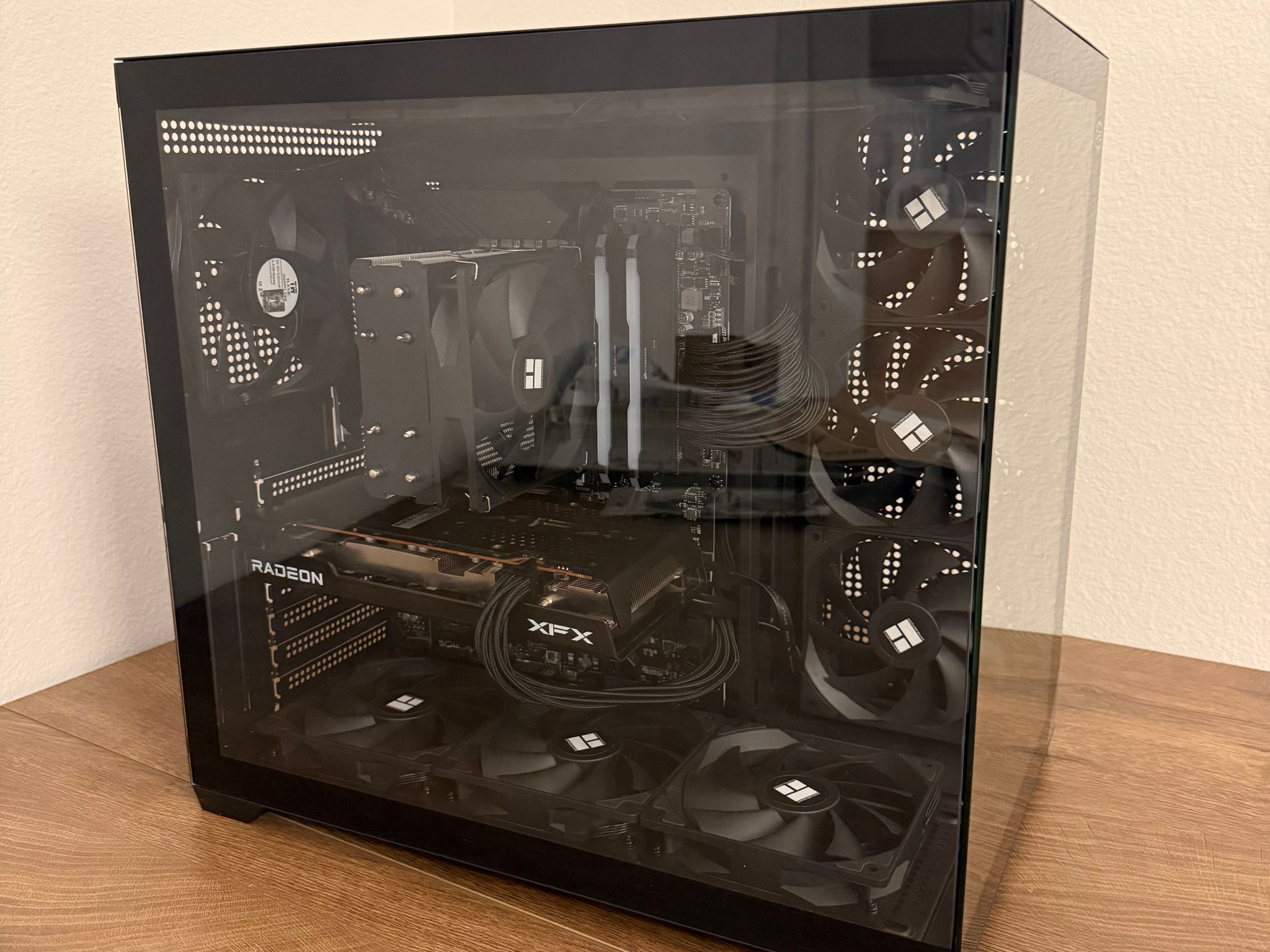 XFX RX 6650XT Custom Gaming PC - Ryzen 5 5600X, 16GB RAM, 256GB SSD