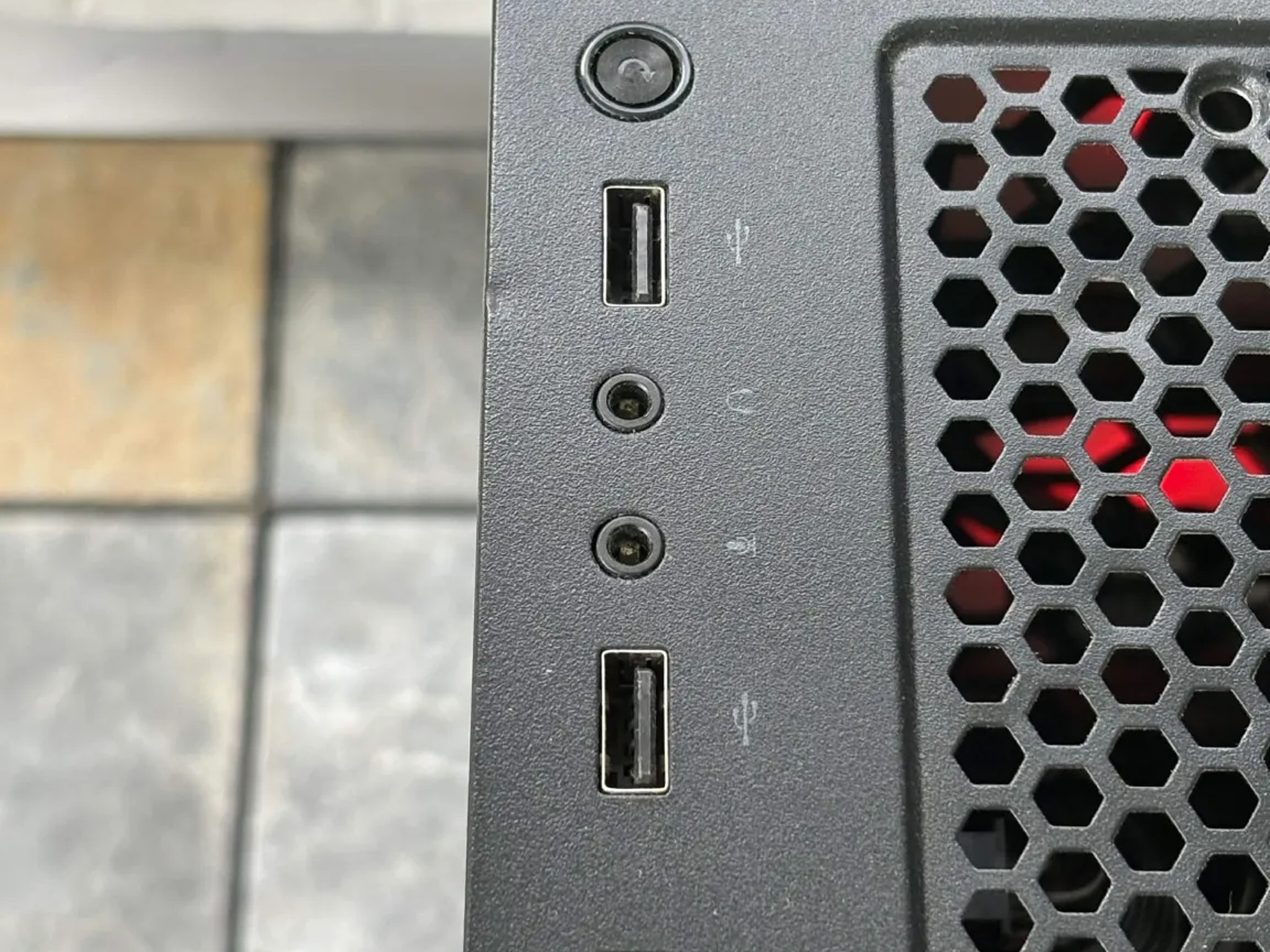 BLACK CAT CUSTOMS — SHADOWCLAW i5-8400/1660/32GB RAM/ 1.25 Storage