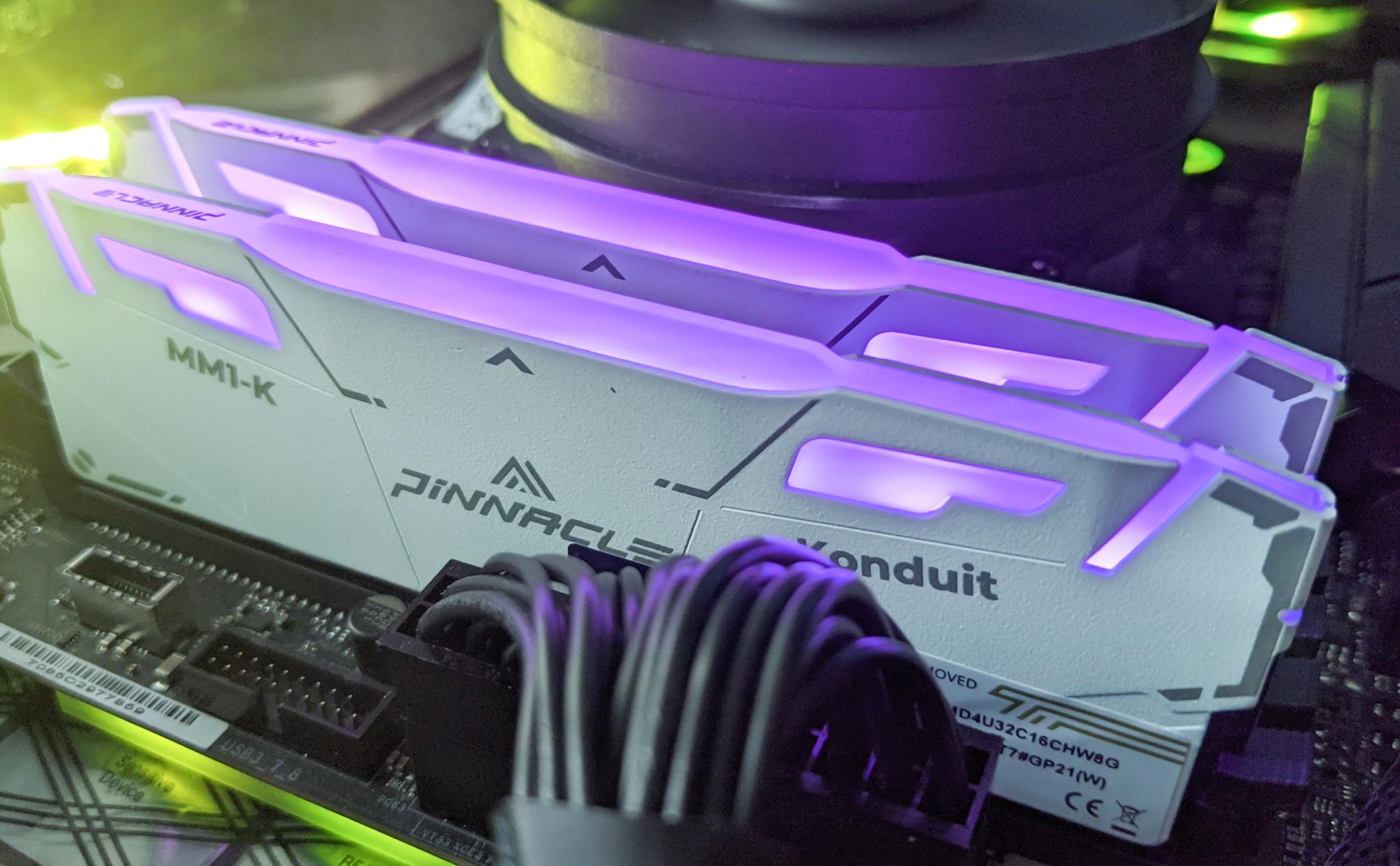OLOy Blade RGB 64GB (2x32GB) DDR4-4000mhz CL18 swapped w/ Pinnacle Heatsinks