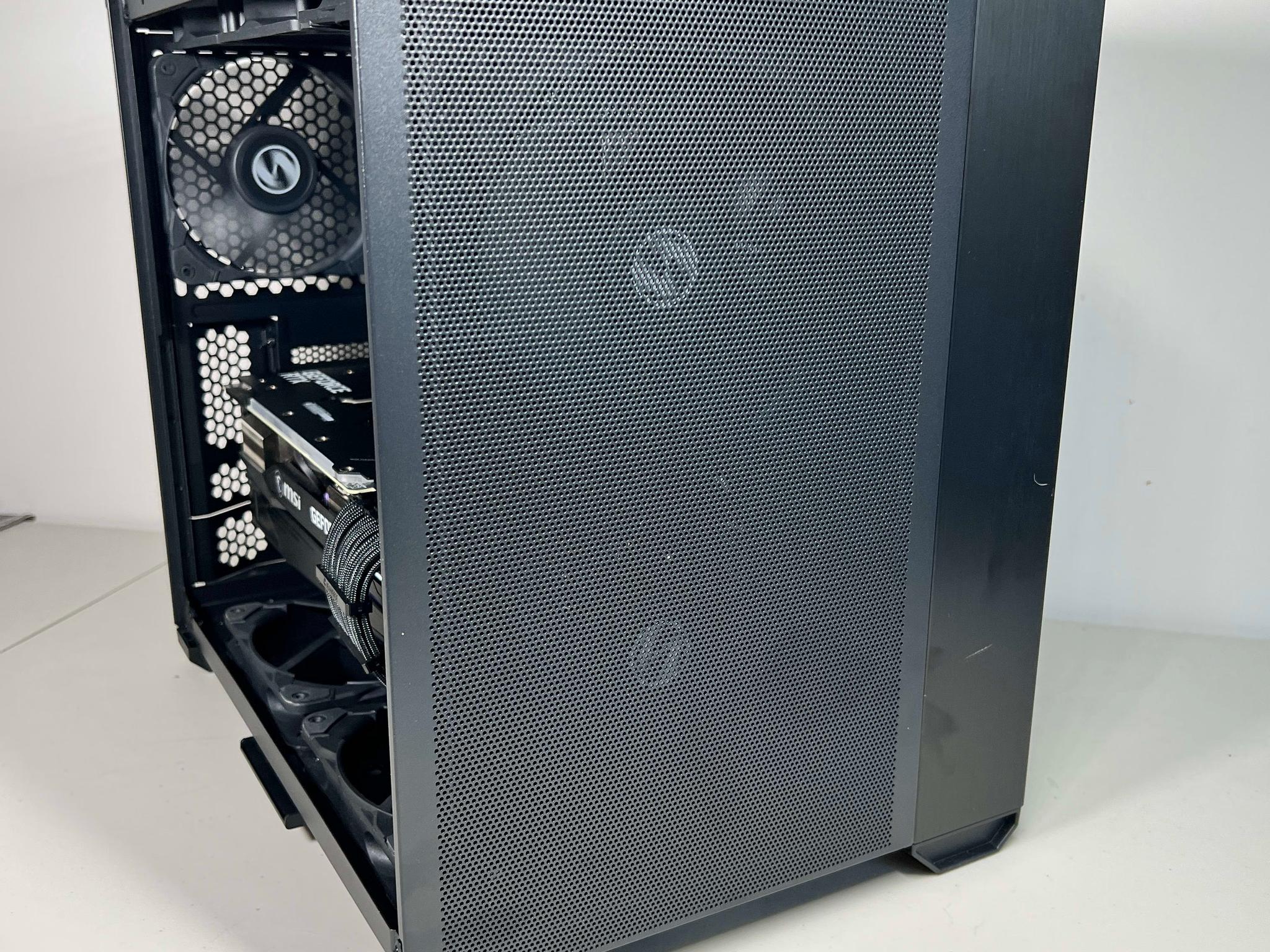 Stealthy - Ryzen 9 5900X | RTX 3090 Gaming PC