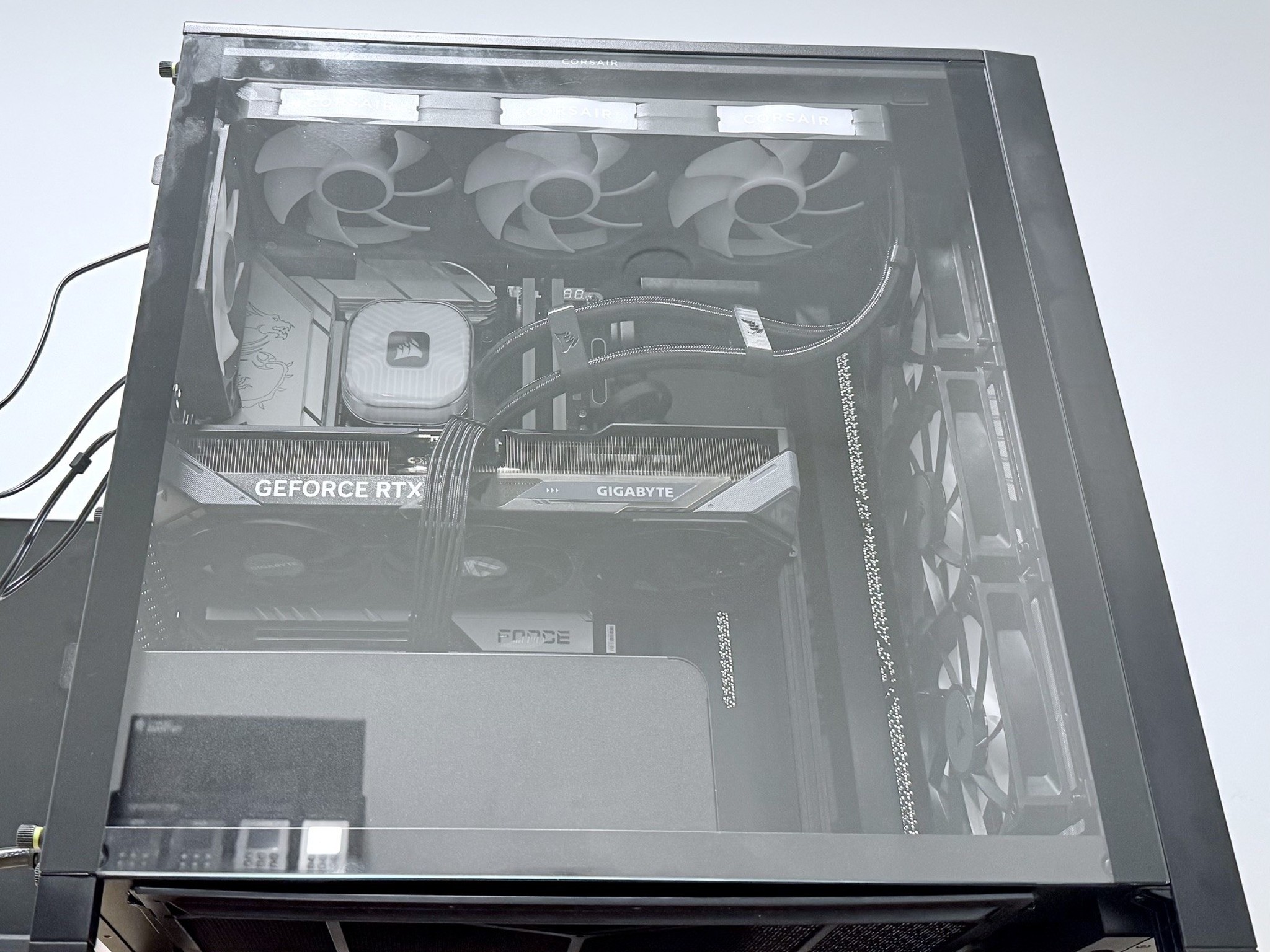 Corsair 4000D RTX 5070 OC 12GB