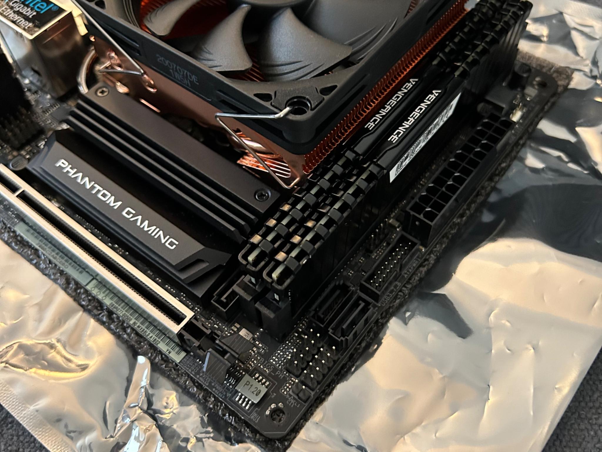 Mini ITX Bundle - Z390, i7 9700F, 32GB RAM, CryoRig C7 Cu Edition