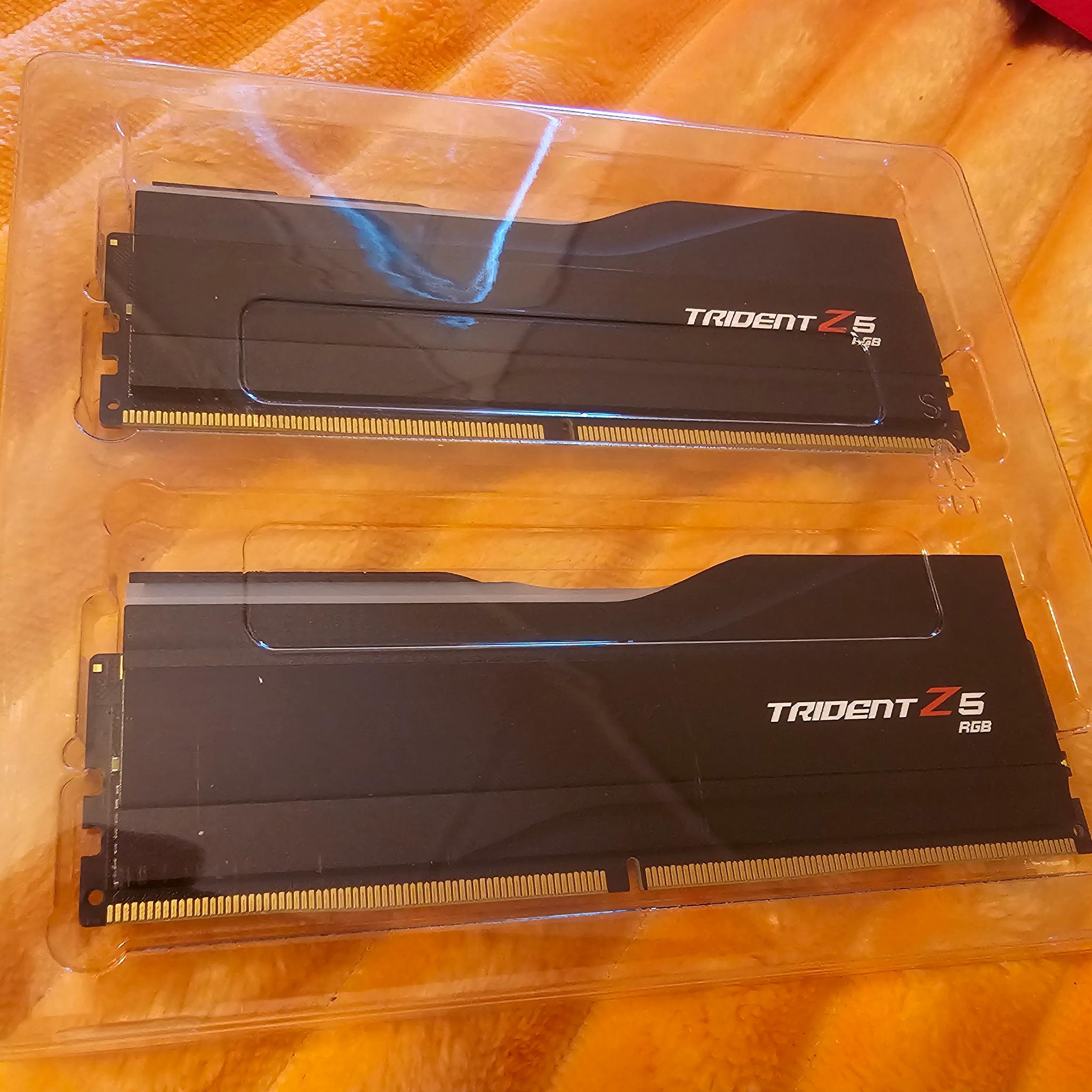 G.SKILL Trident Z5 RGB 64GB DDR5-6000 CL30 2x32GB – RMA Replacement