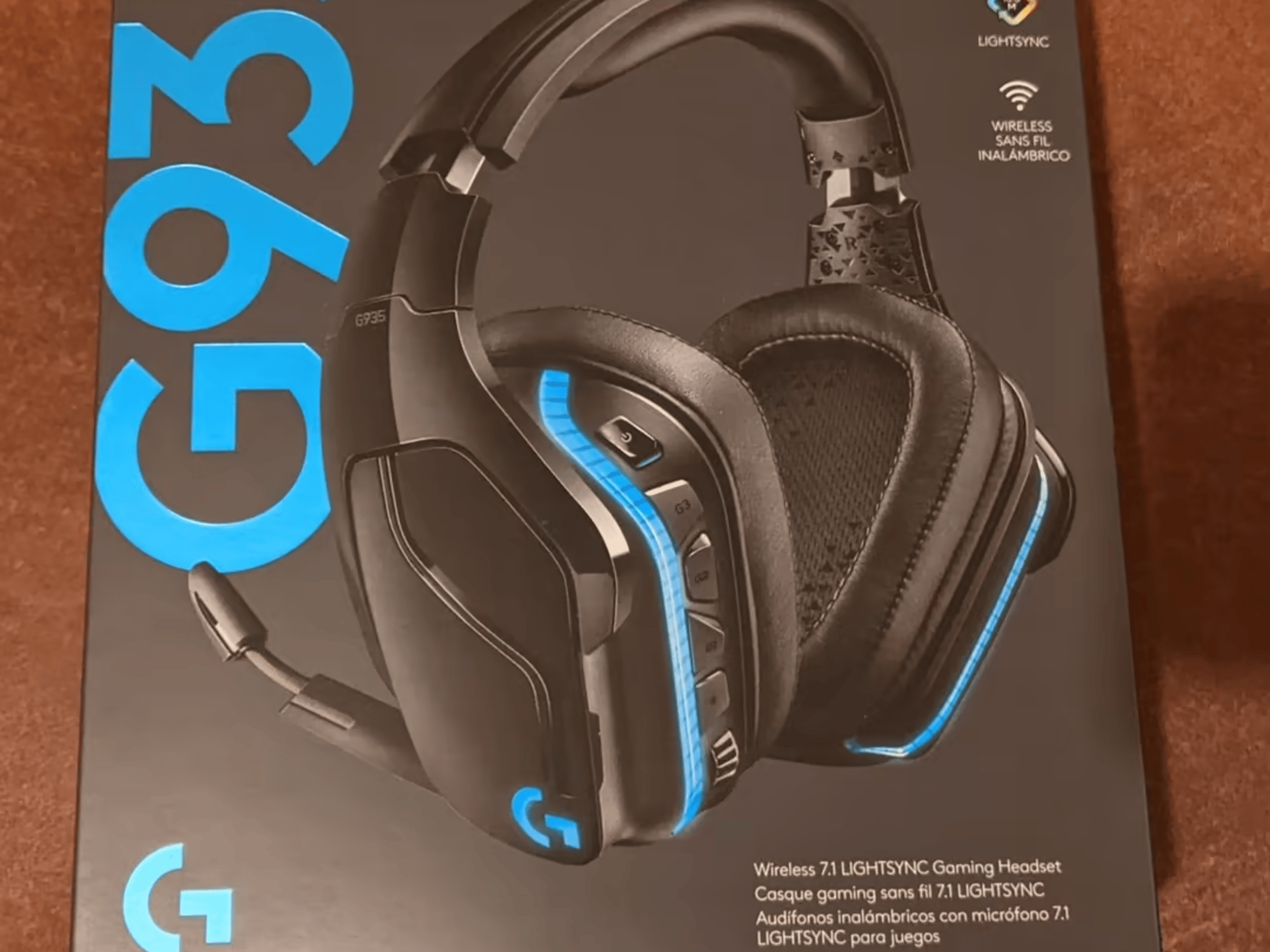 BNIB Logitech G935 Wireless Gaming Headset