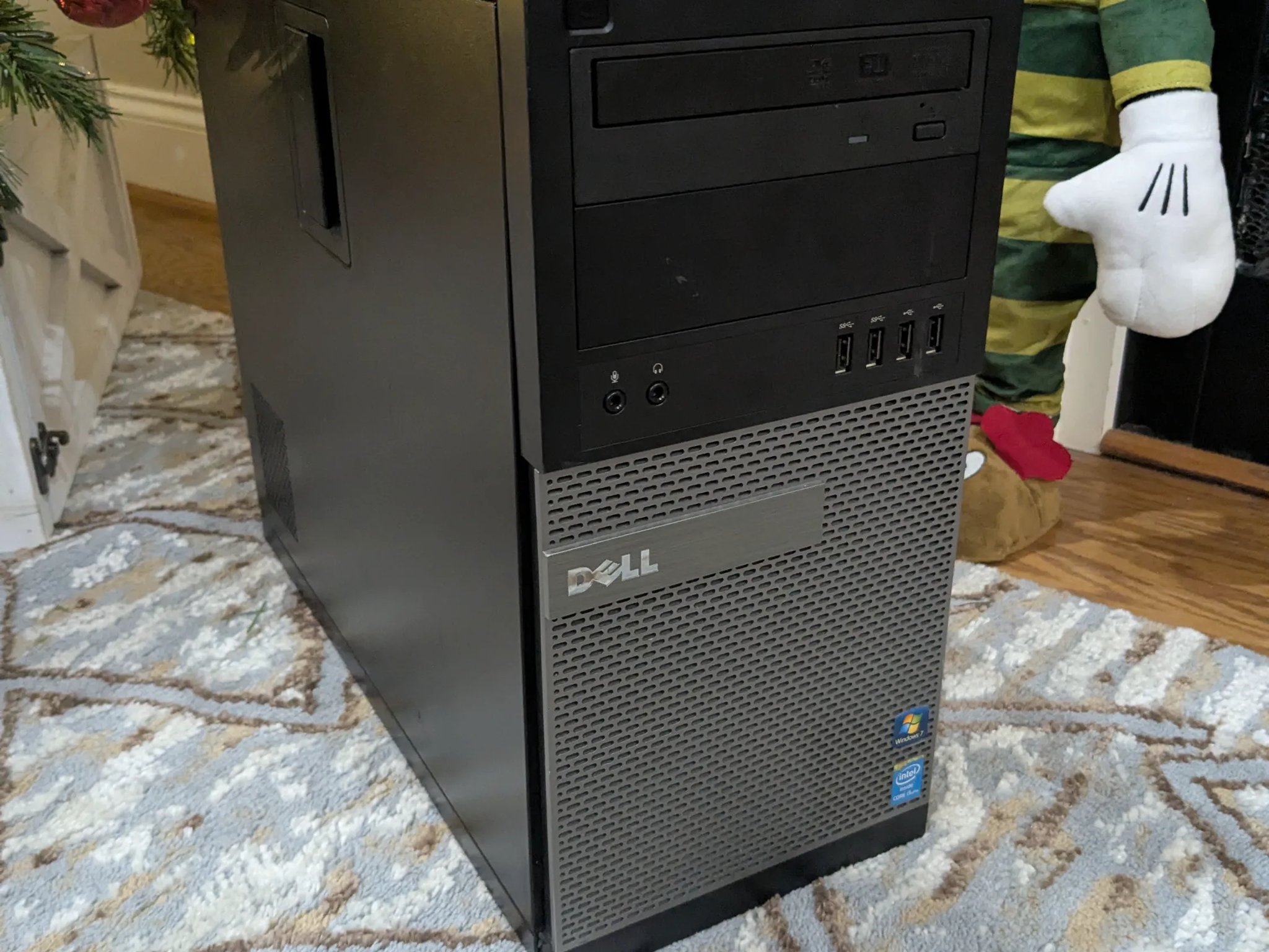 Budget Brick | 180 Day Warranty | i5-4570, AMD W5000 2GB, 16GB RAM, 240GB SSD, Win10