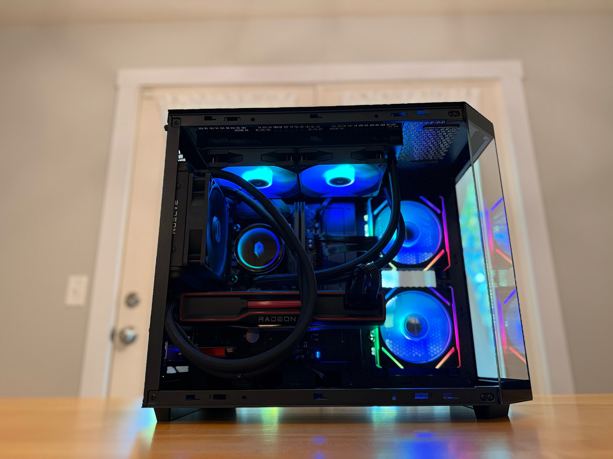 ☕️🗡️| RX 6900 XT 16gb, Intel i5 12600k, 32gb Ram, 1tb NVMe, WiFi Equipped, Liquid Cooled Gaming PC