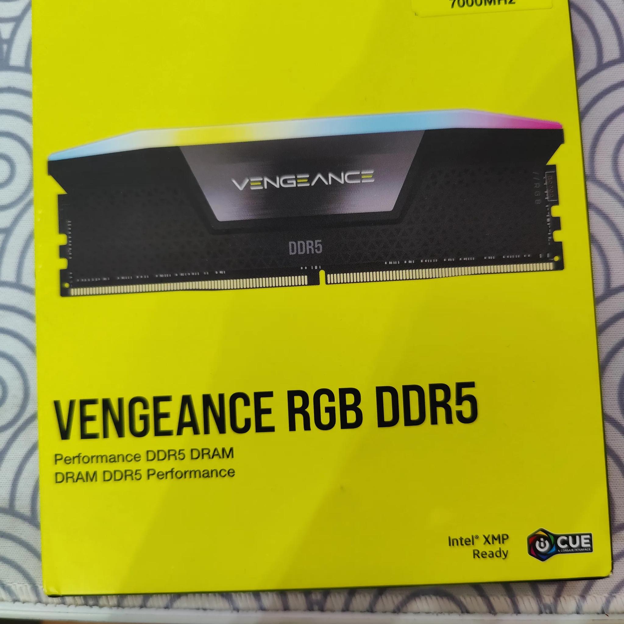 Corsair vengeance RGB DDR5 32GB 7000mhz