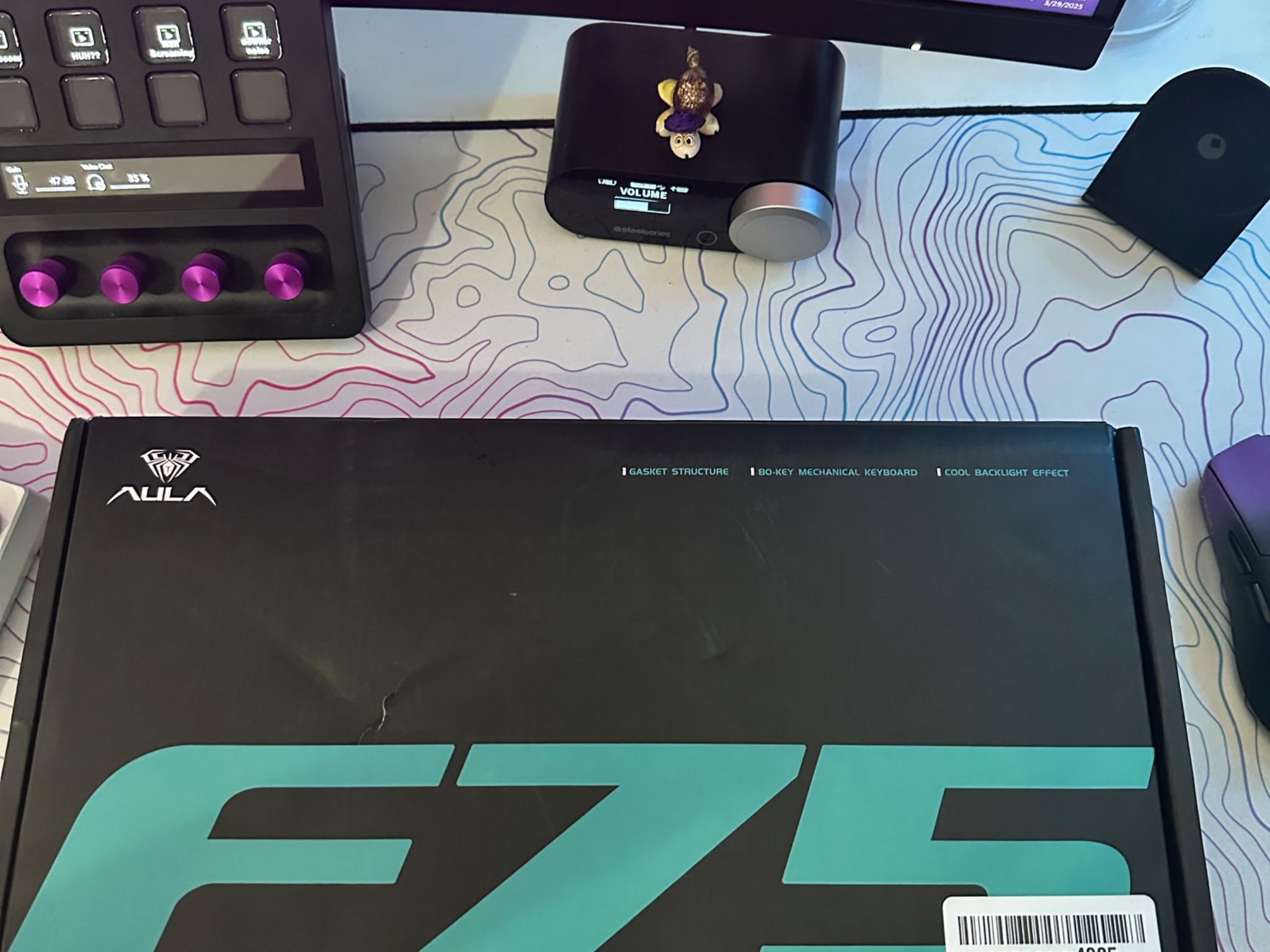 Aula F75% (BRAND NEW)