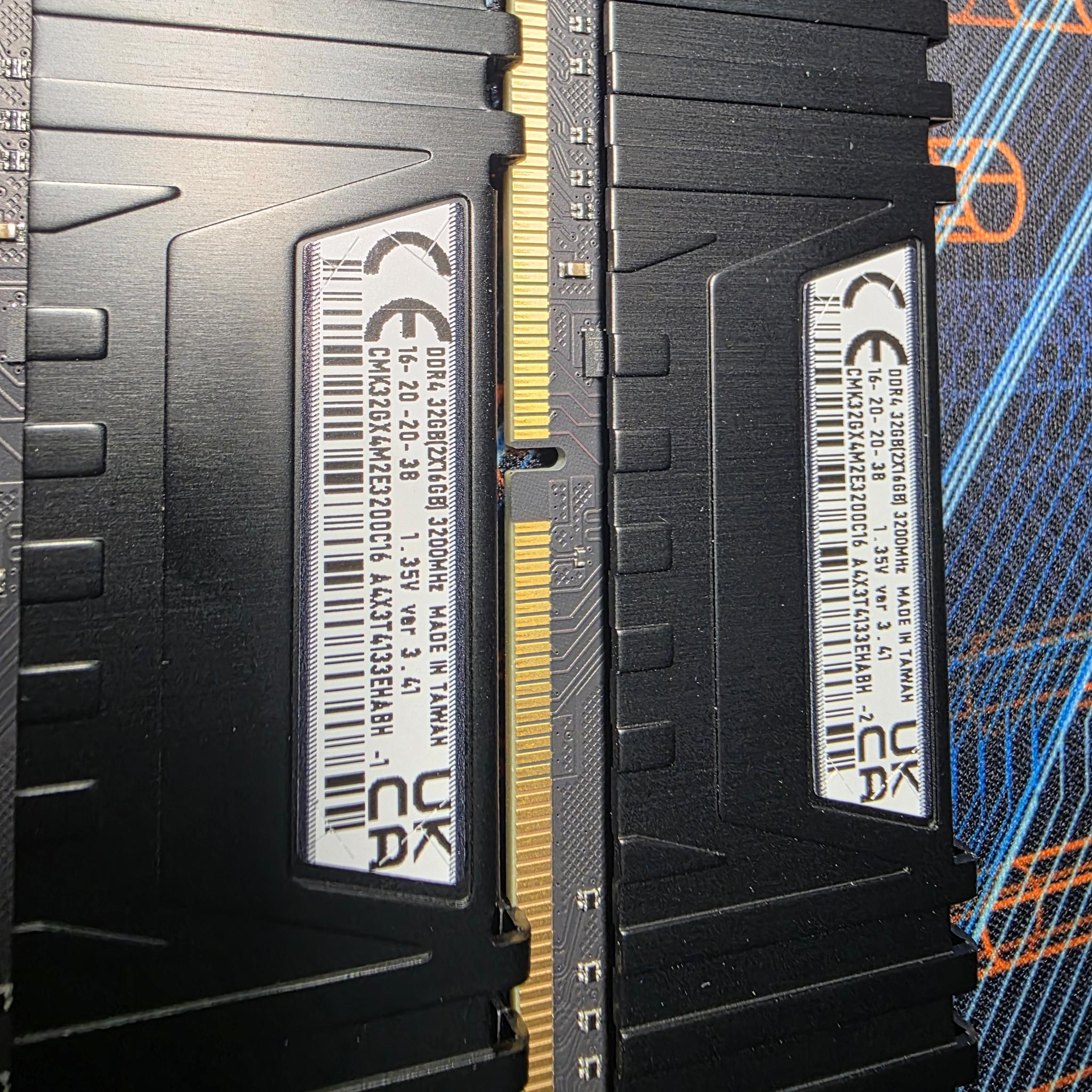 Corsair Vengeance LPX 32GB (2x16GB) DDR4-3200 CL16