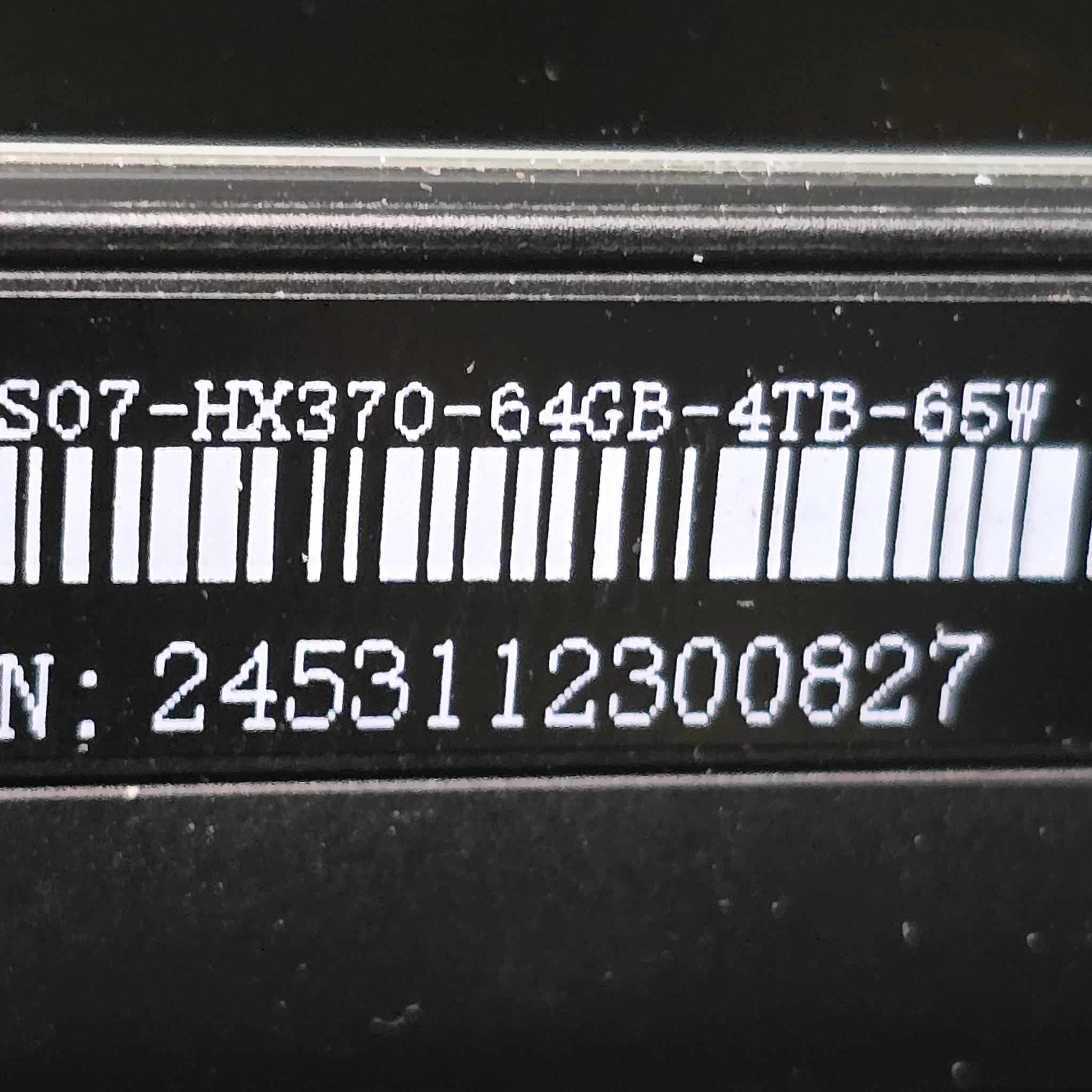 ONEXPLAYER OneXFly F1 Pro HX370 OLED 64GB RAM 4TB SSD + Case