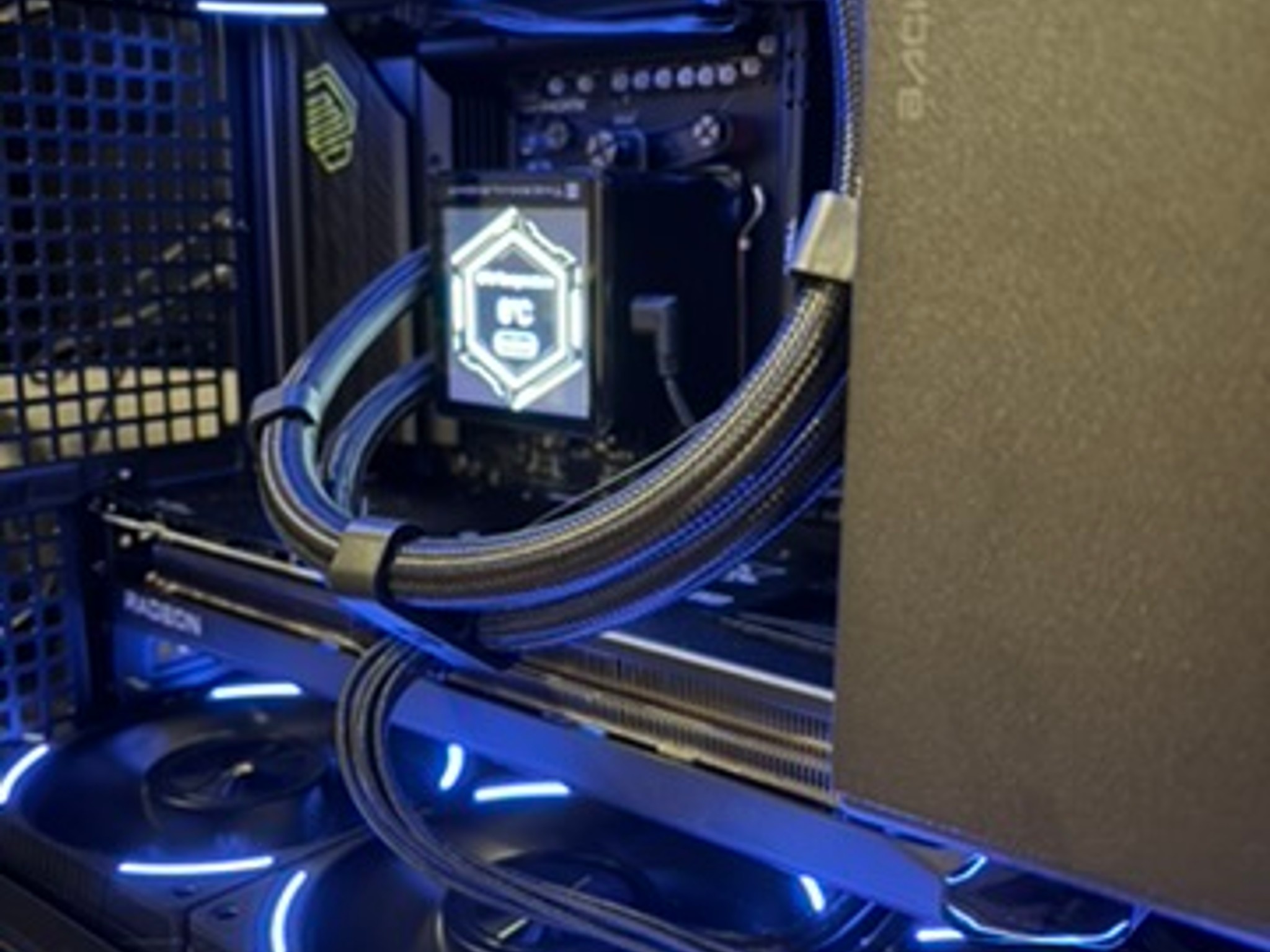 🌊 Riptide V4| R7 9700X, RX 9060XT 16GB, 32GB DDR5, 2TB Gen 5 M.2 SSD, WIFI, LIQUID COOLED