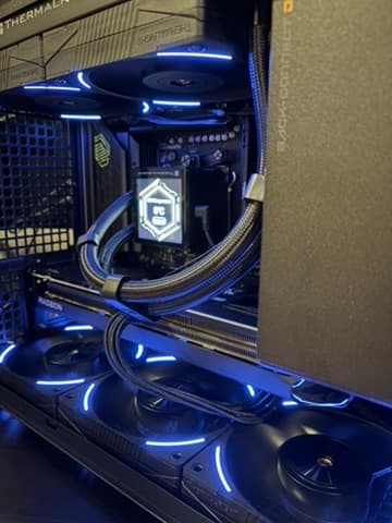 🌊 Riptide V4| R7 9700X, RX 9060XT 16GB, 32GB DDR5, 2TB Gen 5 M.2 SSD, WIFI, LIQUID COOLED