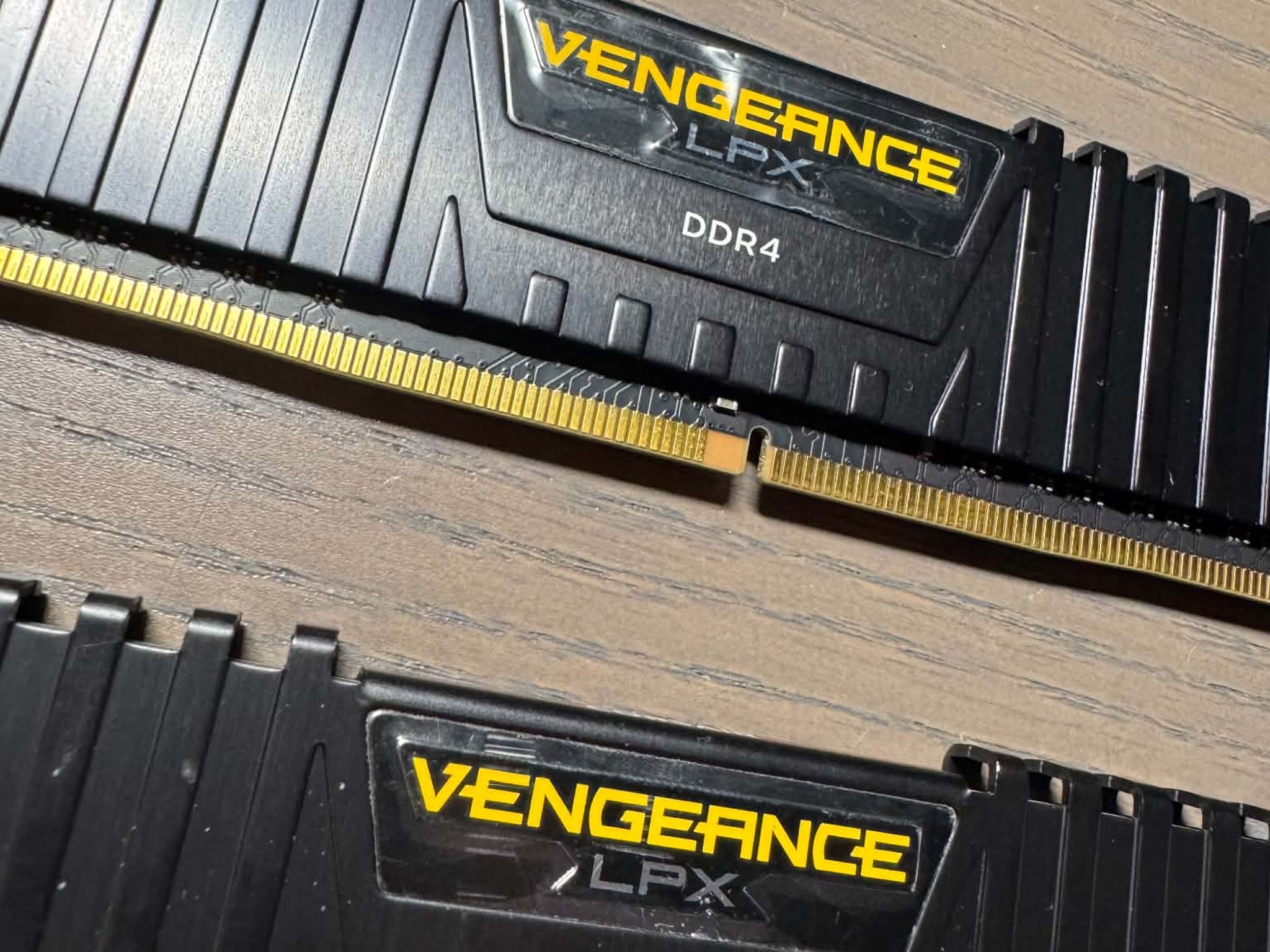 Corsair Vengeance LPX 16GB (2x8GB) DDR4-3000 DIMM 288-Pin RAM CMK16GX4M2B3000C15