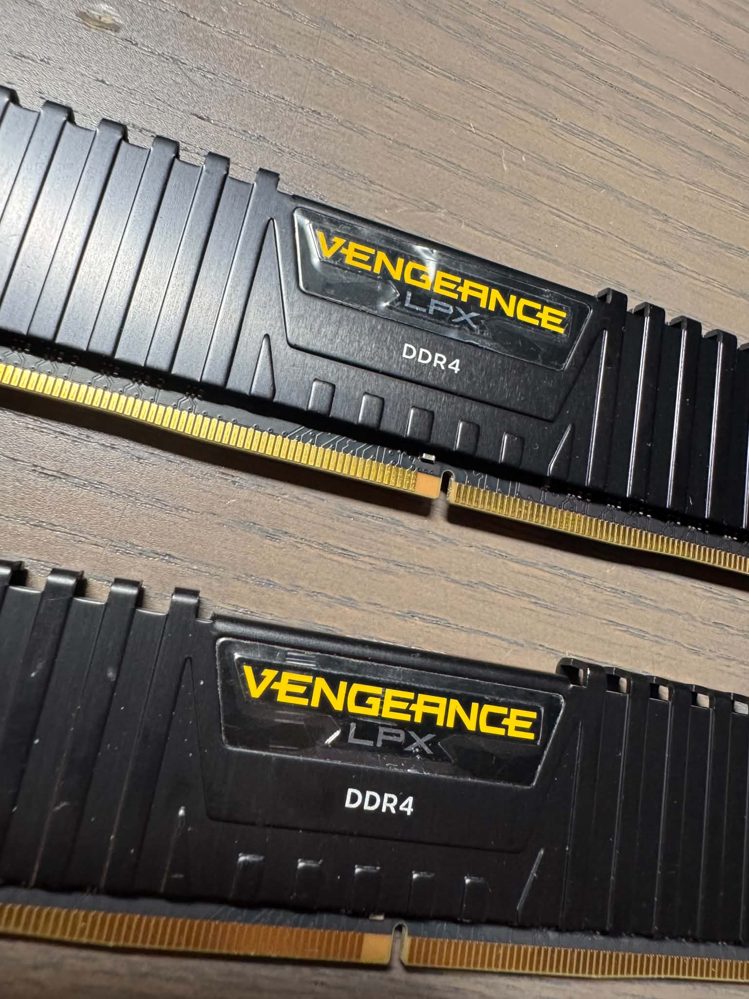 Corsair Vengeance LPX 16GB (2x8GB) DDR4-3000 DIMM 288-Pin RAM CMK16GX4M2B3000C15