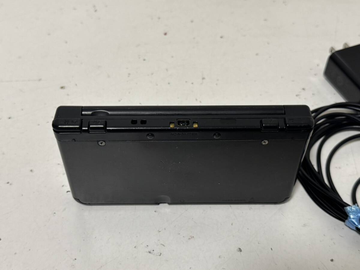 New Nintendo 3DS Black Console, Stylus Pen, SD Card, AC Adapter, Charger, JPN