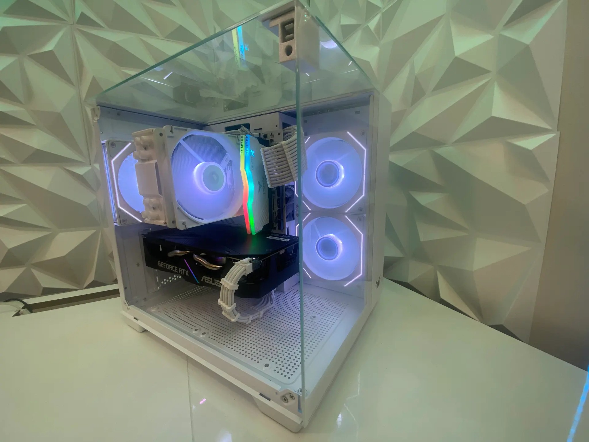 🎅🎅 White Elite Build – Ryzen 5 3600 + RTX 2060 | 1080p/1440p High FPS Ready