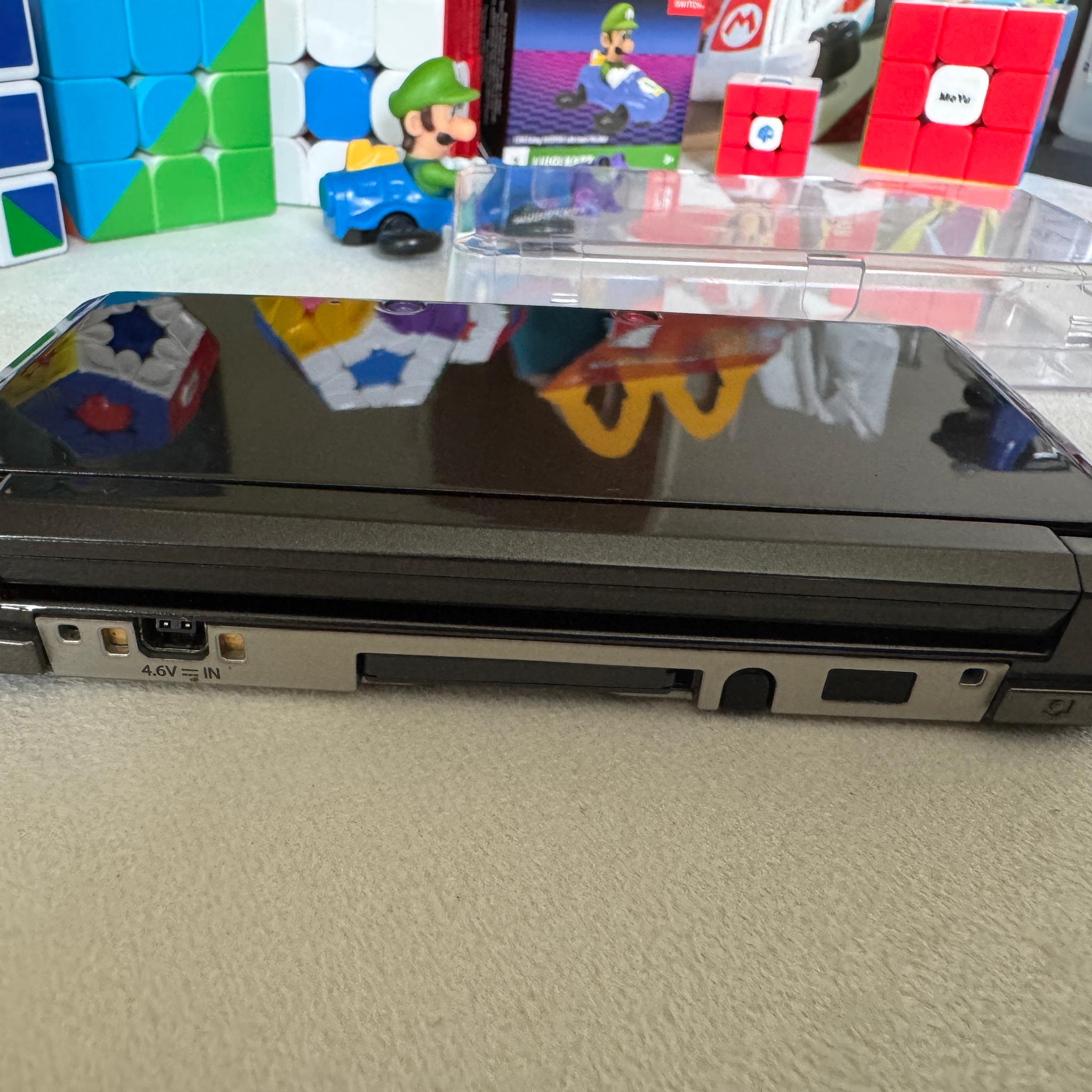 Nintendo 3ds Black/Graphite 64GB (JAPAN)