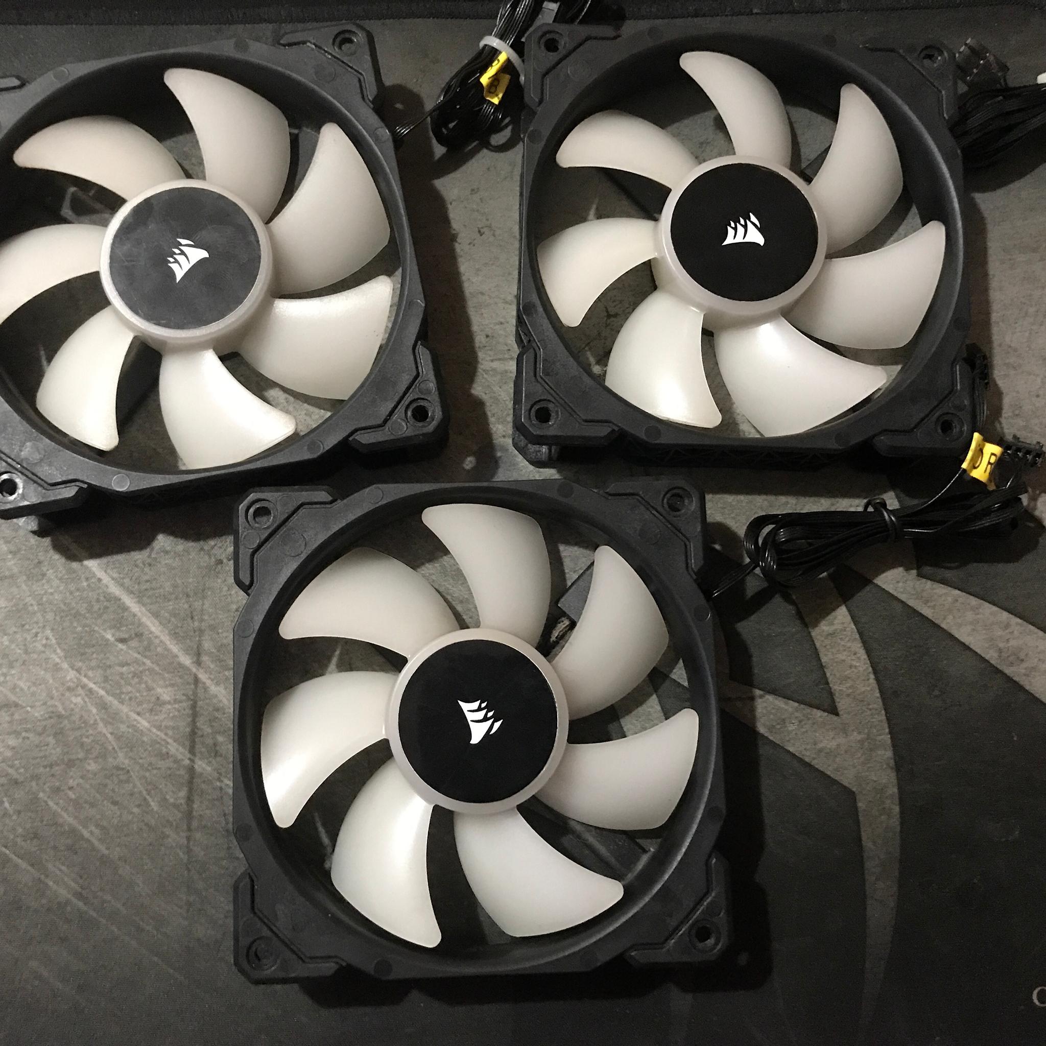 3 Corsair ML120 RGB Magnetic Levitation Case Fans