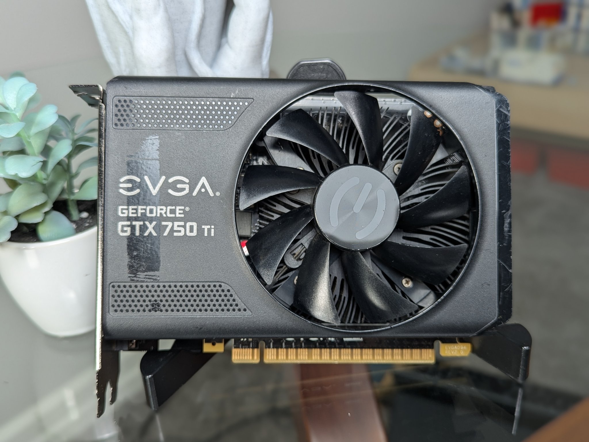 EVGA GTX 750Ti | Please Read Description | Powers On, But No Video Signal (??)