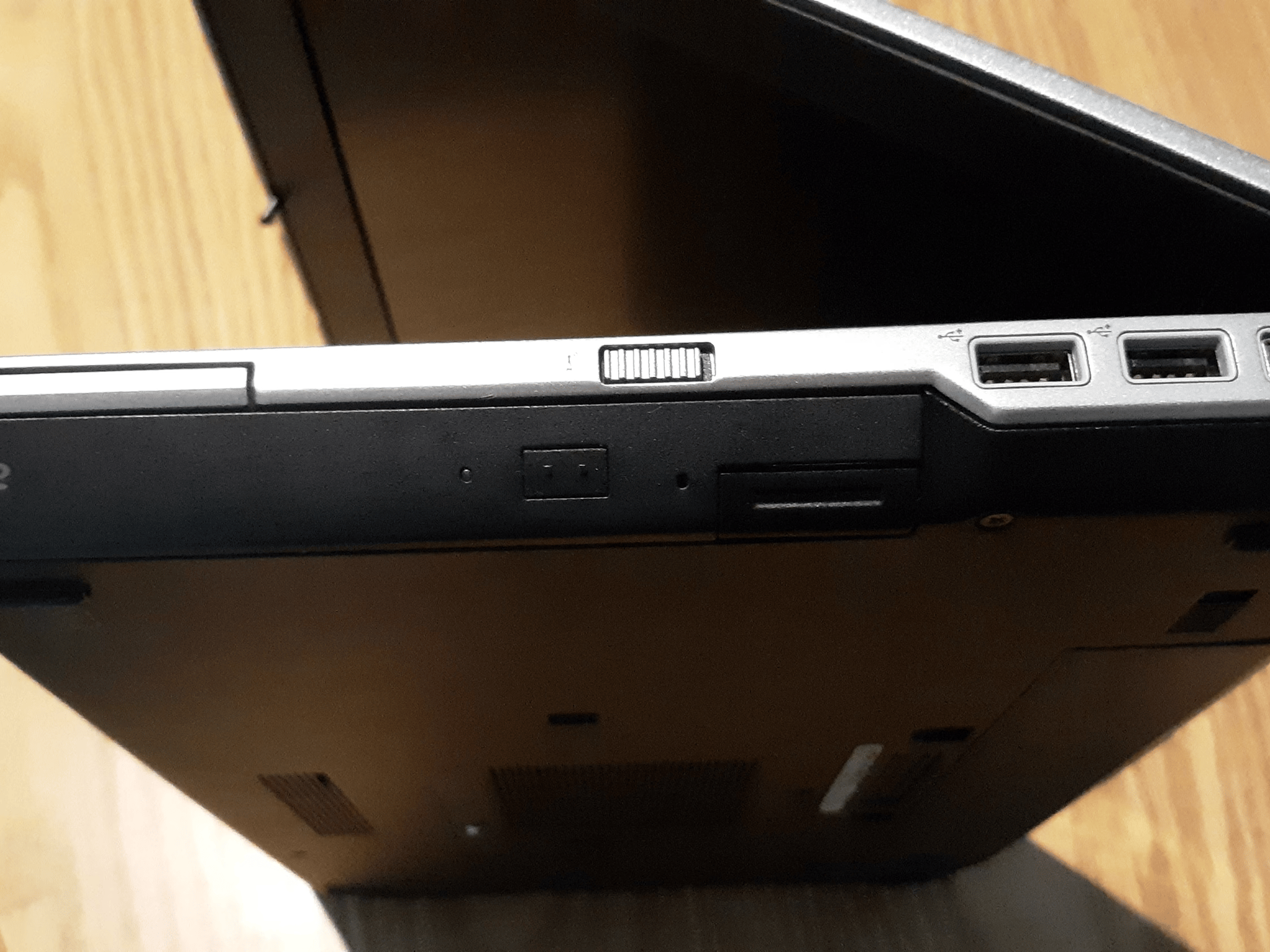REFURBISHED || Dell Latitude E6420, Core i5-2520M, 4GB RAM, 240GB SSD