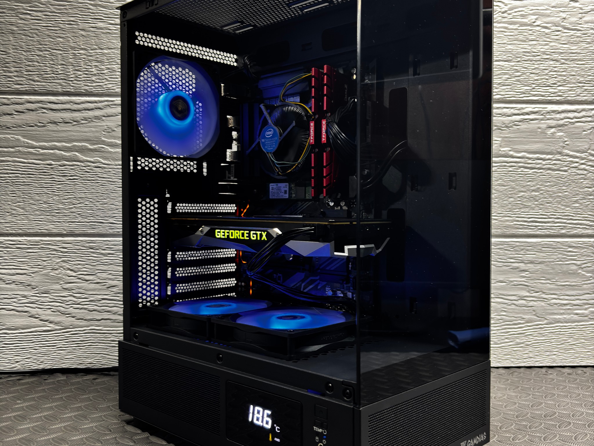 Gaming PC - GTX 1070 8GB | i5-9400 | 16GB RAM | 512GB NVMe SSD
