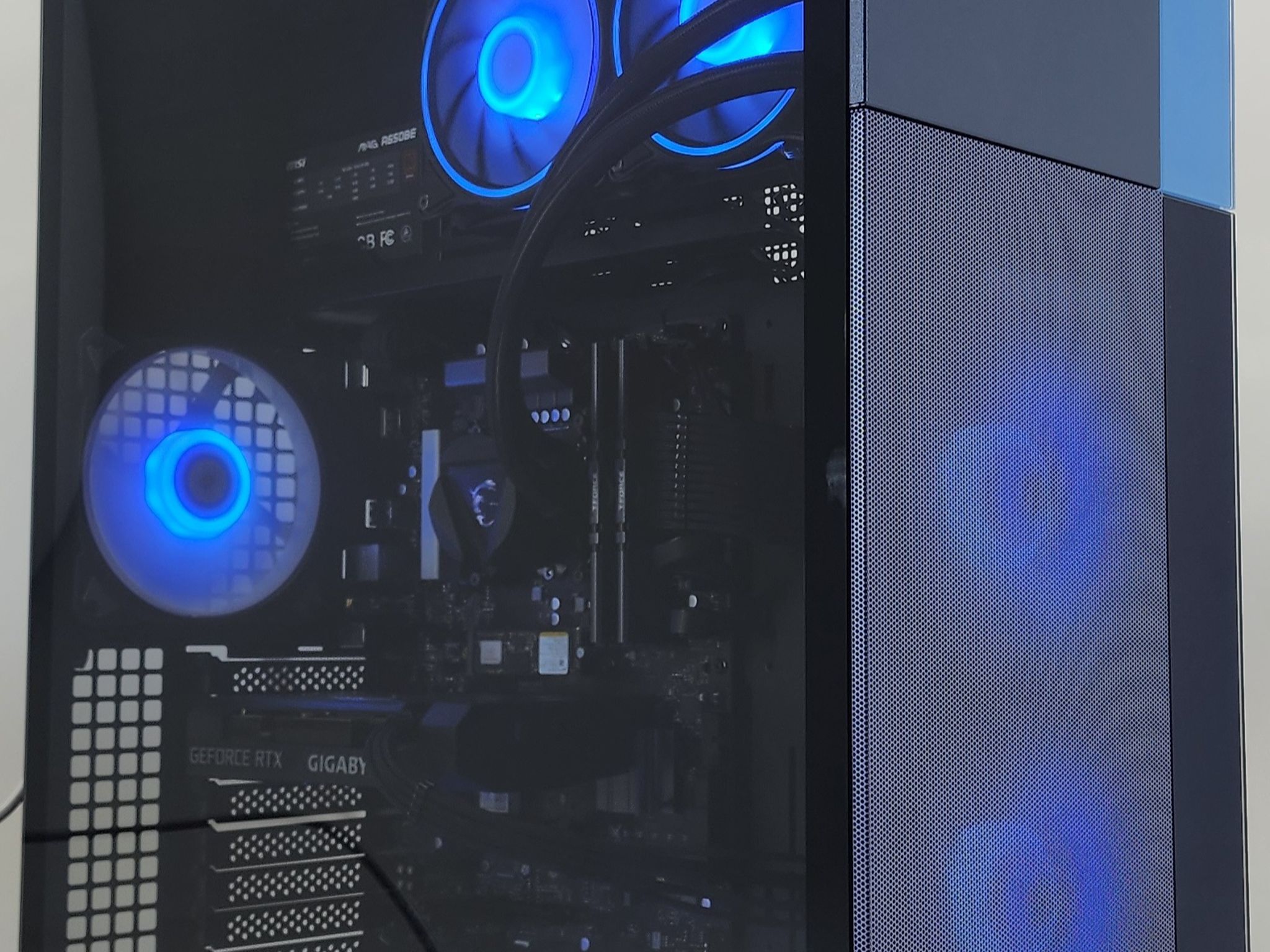 Gaming PC i7-11700KF 32GB RAM 1TB SSD RTX 3060 Ti 8GB Windows 11 Computer