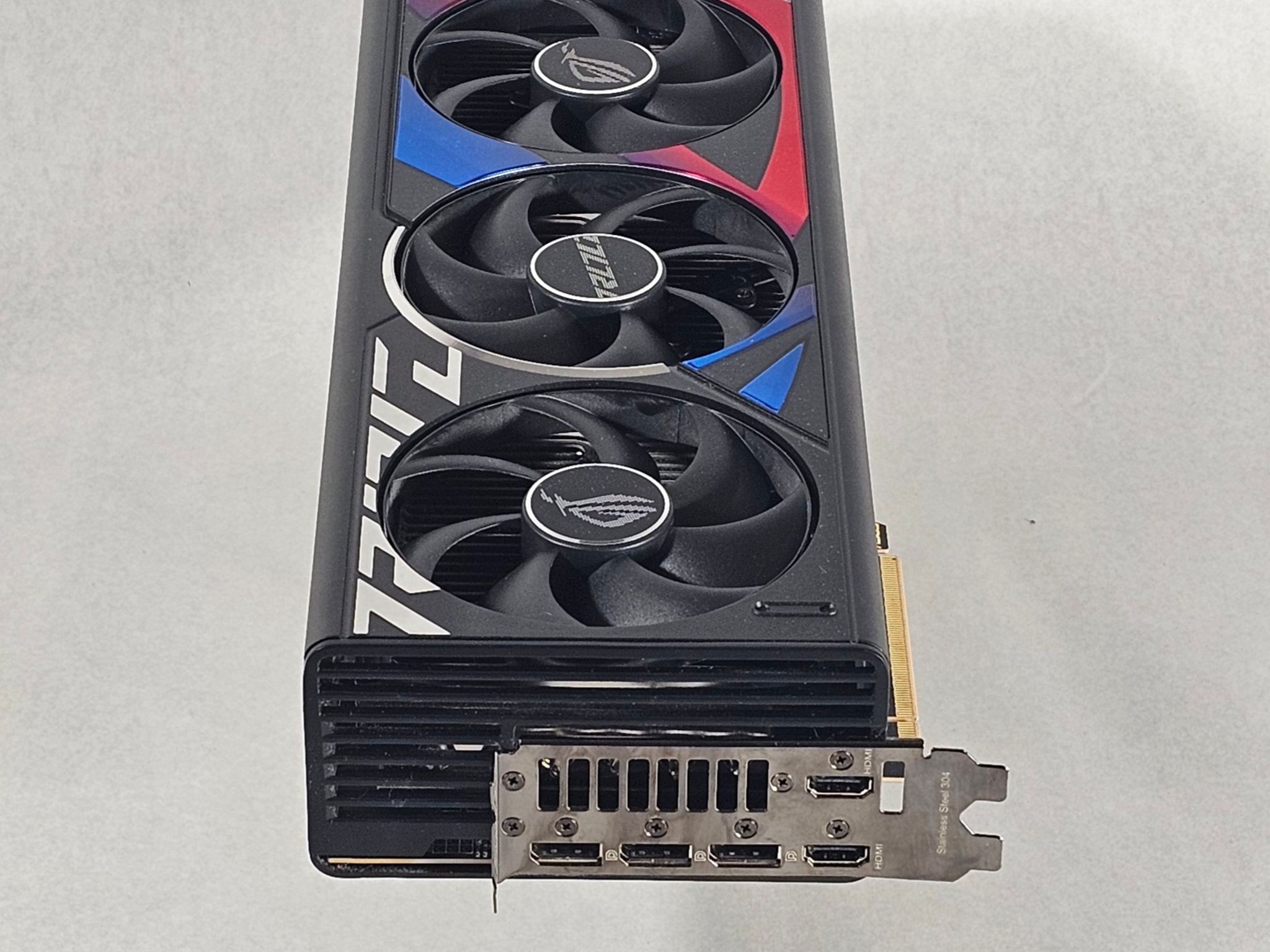 RTX 4080 ASUS ROG 16GB