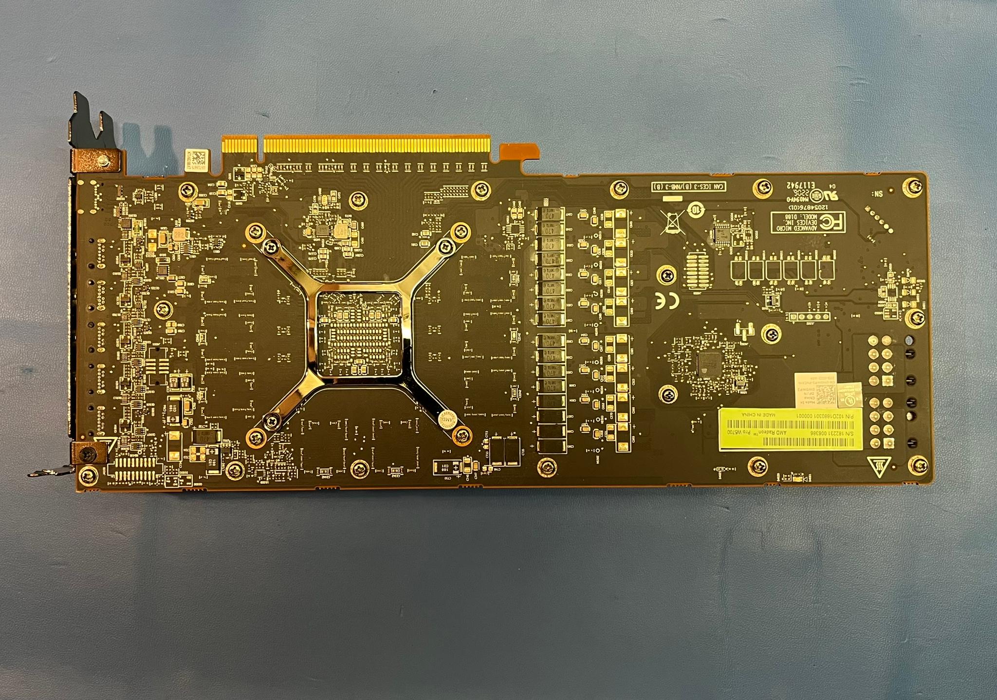 AMD Radeon PRO W5700 8GB