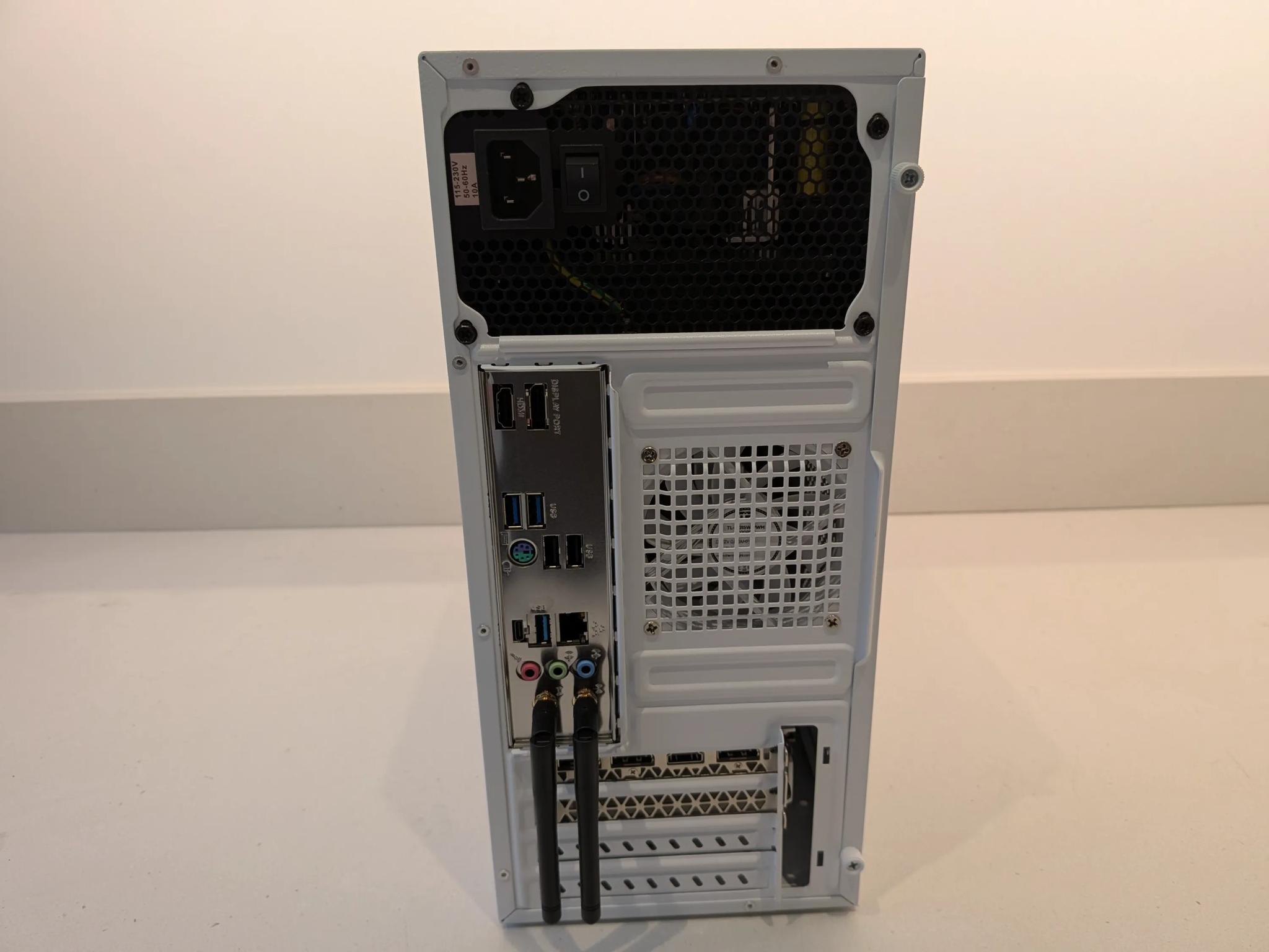 1080p Budget ITX - Ryzen 5 5600, RX 6600M, 32 GB RAM, 2 TB Gen 4 NVME, RGB