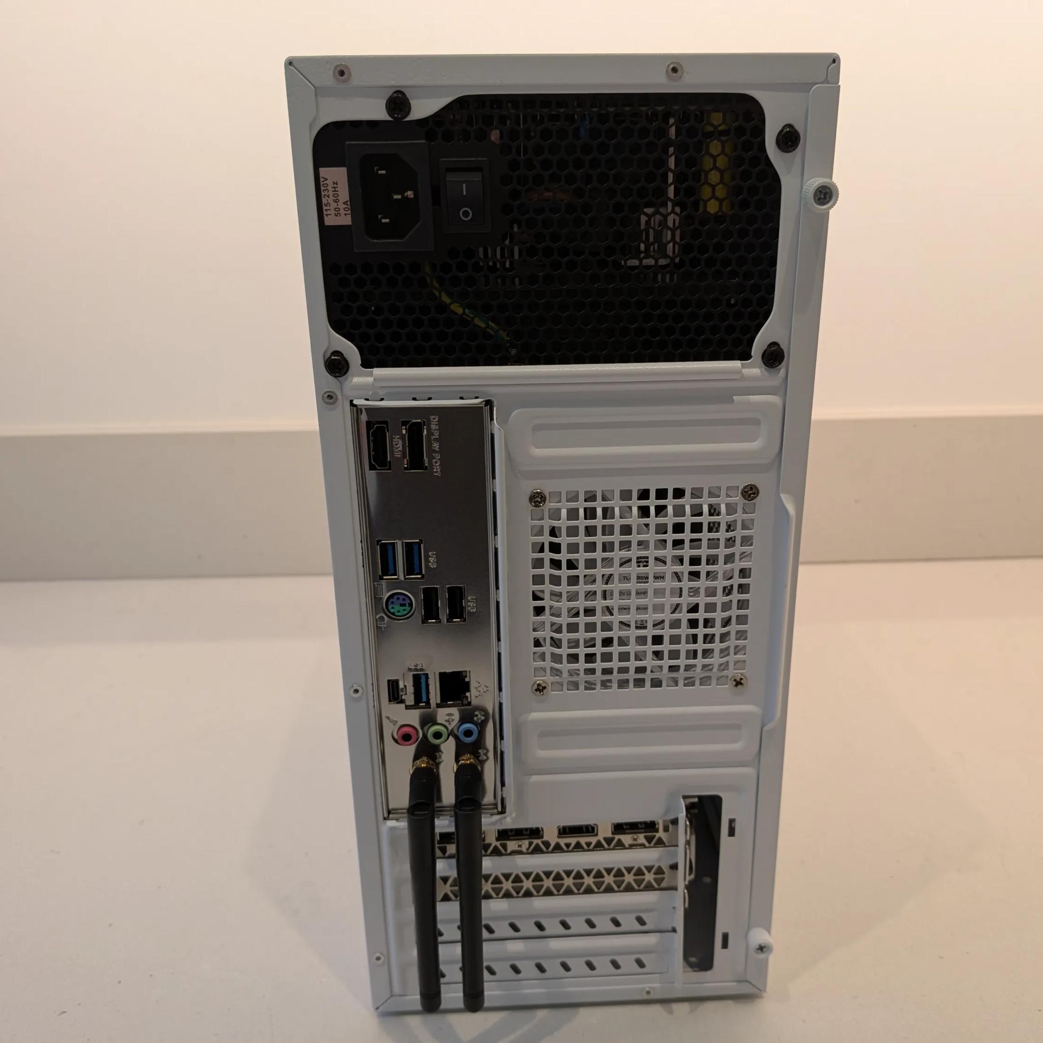 1080p Budget ITX - Ryzen 5 5600, RX 6600M, 32 GB RAM, 2 TB Gen 4 NVME, RGB