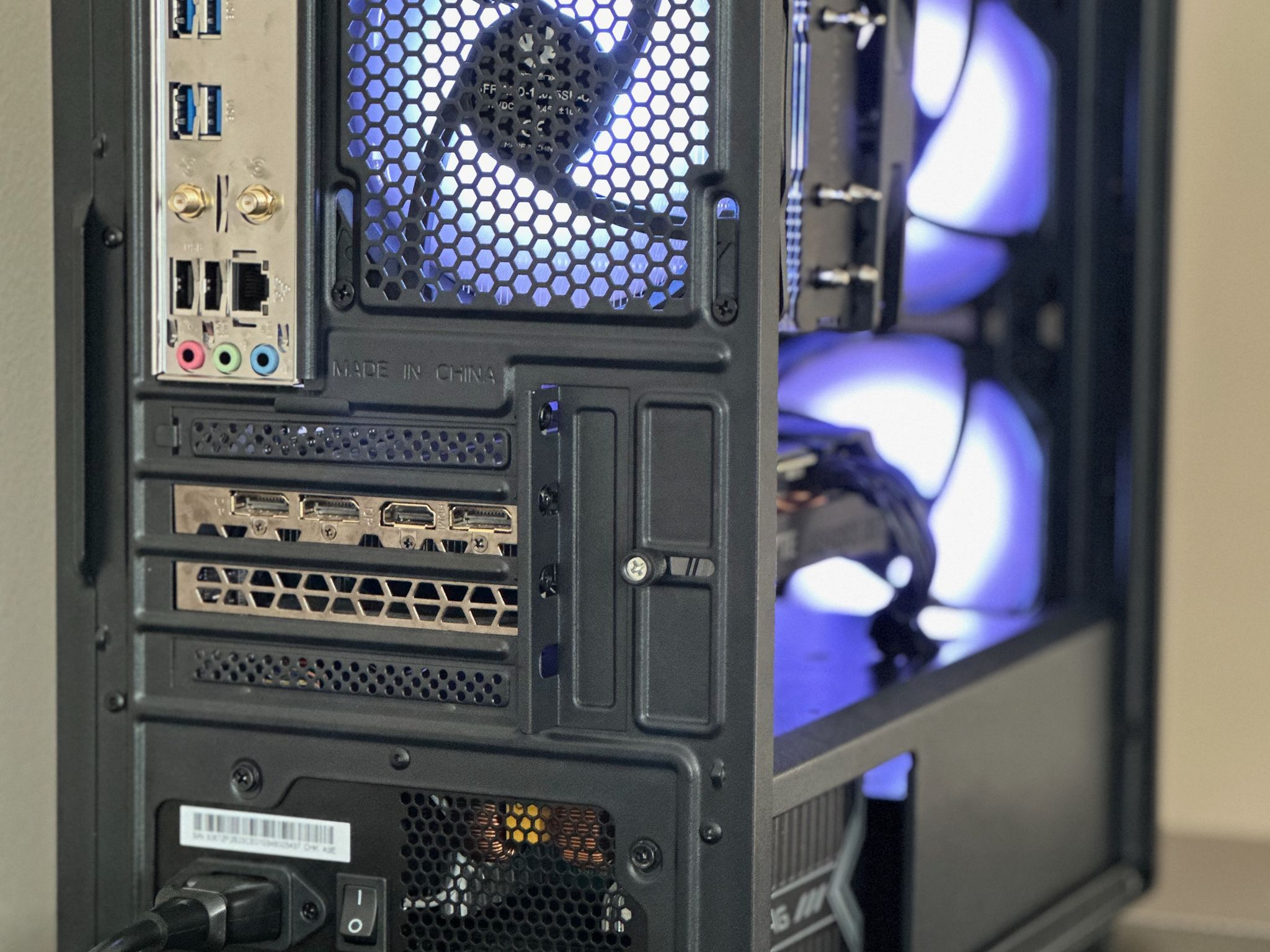 Basic Black | Ryzen 5 5500 | B450M WiFi | RTX 2060 6GB | 16GB DDR4-3200