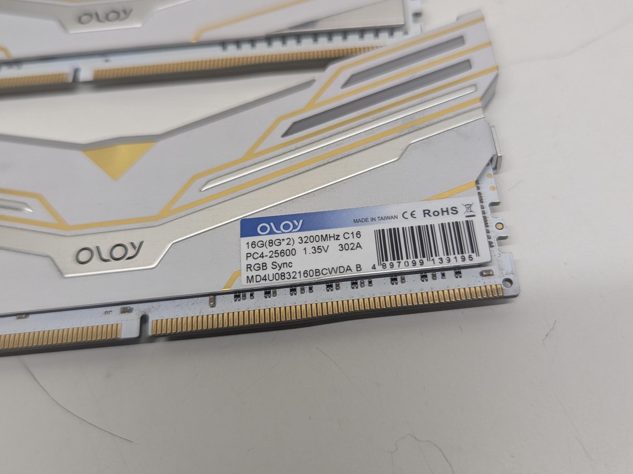OLOy WarHawk RGB 16GB DDR4-3200 (2x8GB)