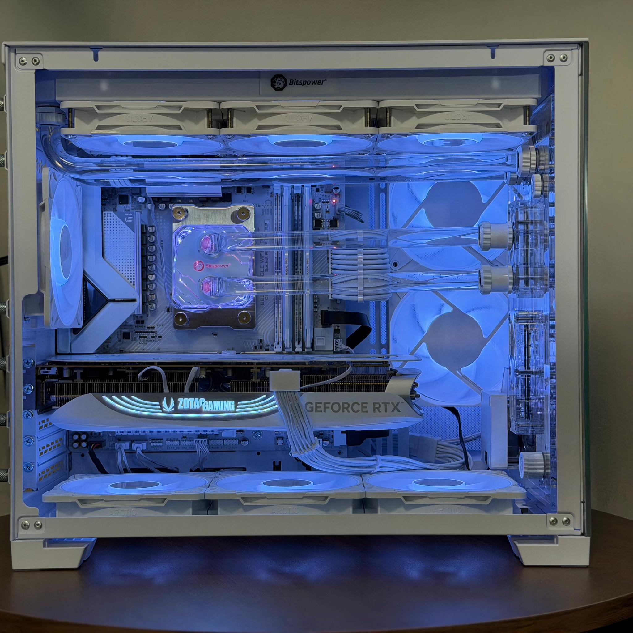 RTX 4080 | Ryzen 7 7800X3D | 32GB DDR5 | B850M | 2TB Gen4 SSD | 850W SFX Custom Loop