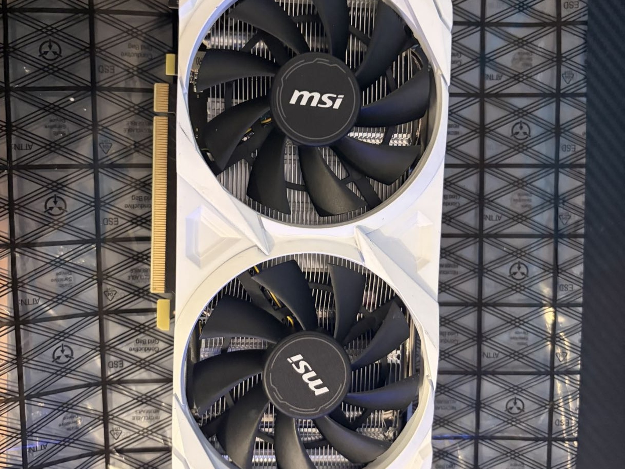 ❄️WHITE MSI GeForce RTX 3050 VENTUS 2X XS 8G OC🐻‍❄️
