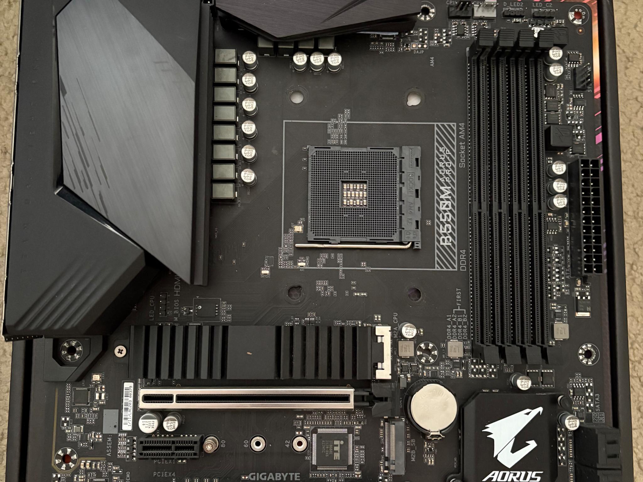 Gigabyte B550M Aorus Pro-P (READ DESCRIPTION)