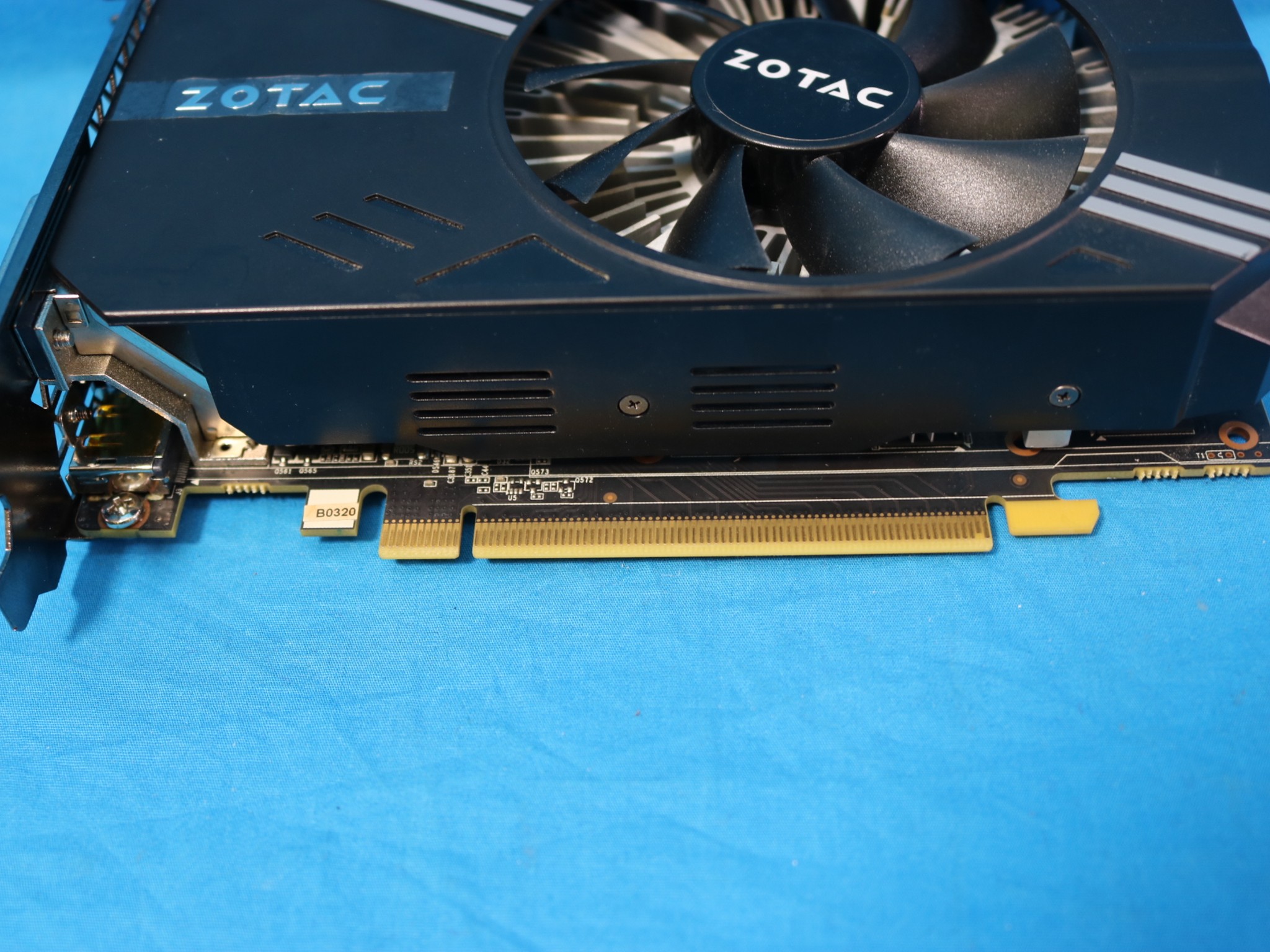 Zotac GeForce GTX 1060 3GB 192Bit GDDR5 PCIe 3.0 x16 Desktop GPU ZT-P10610A-10L