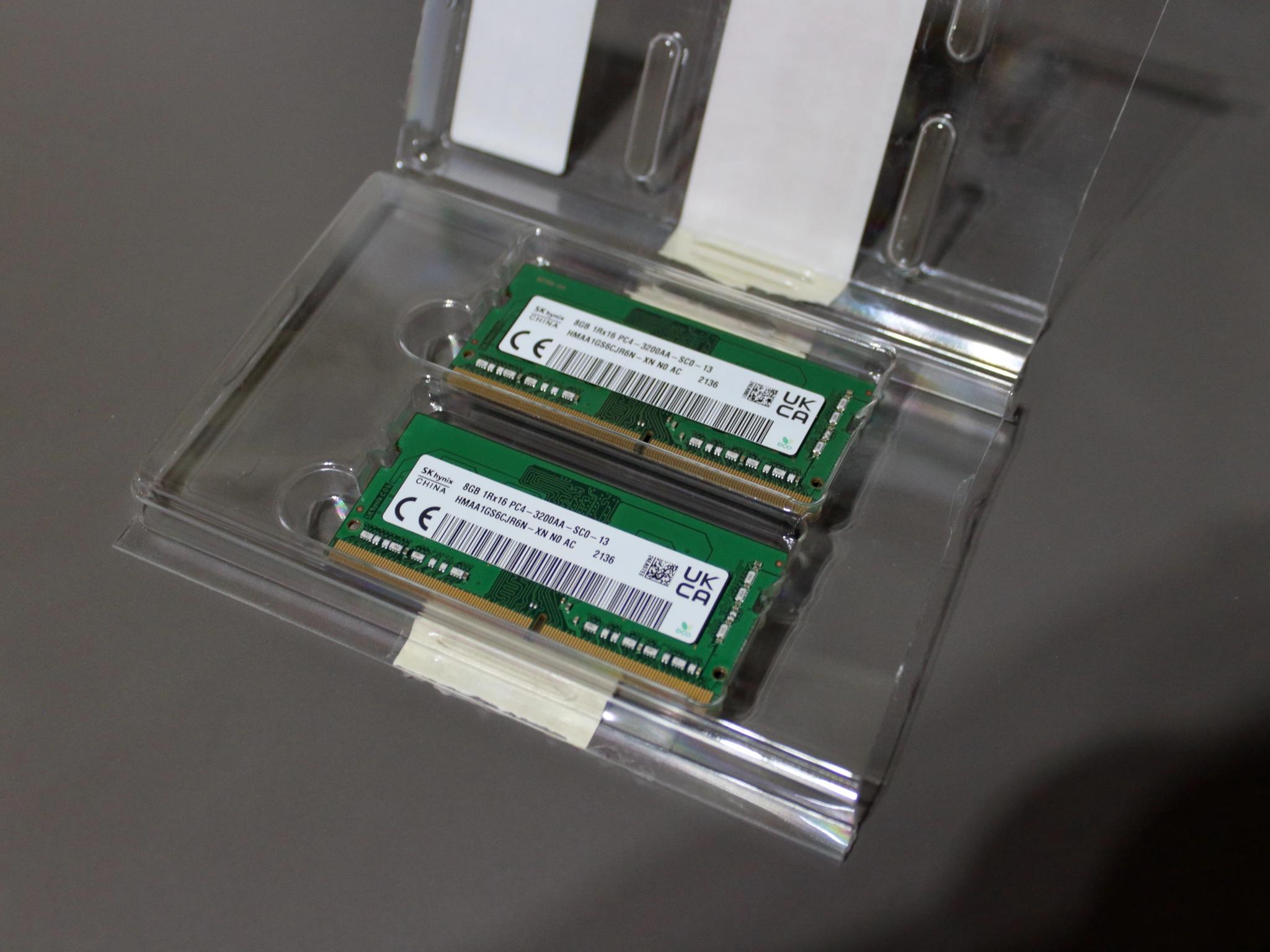 HMAA1GS6CJR6N-XN x2 SODIMM