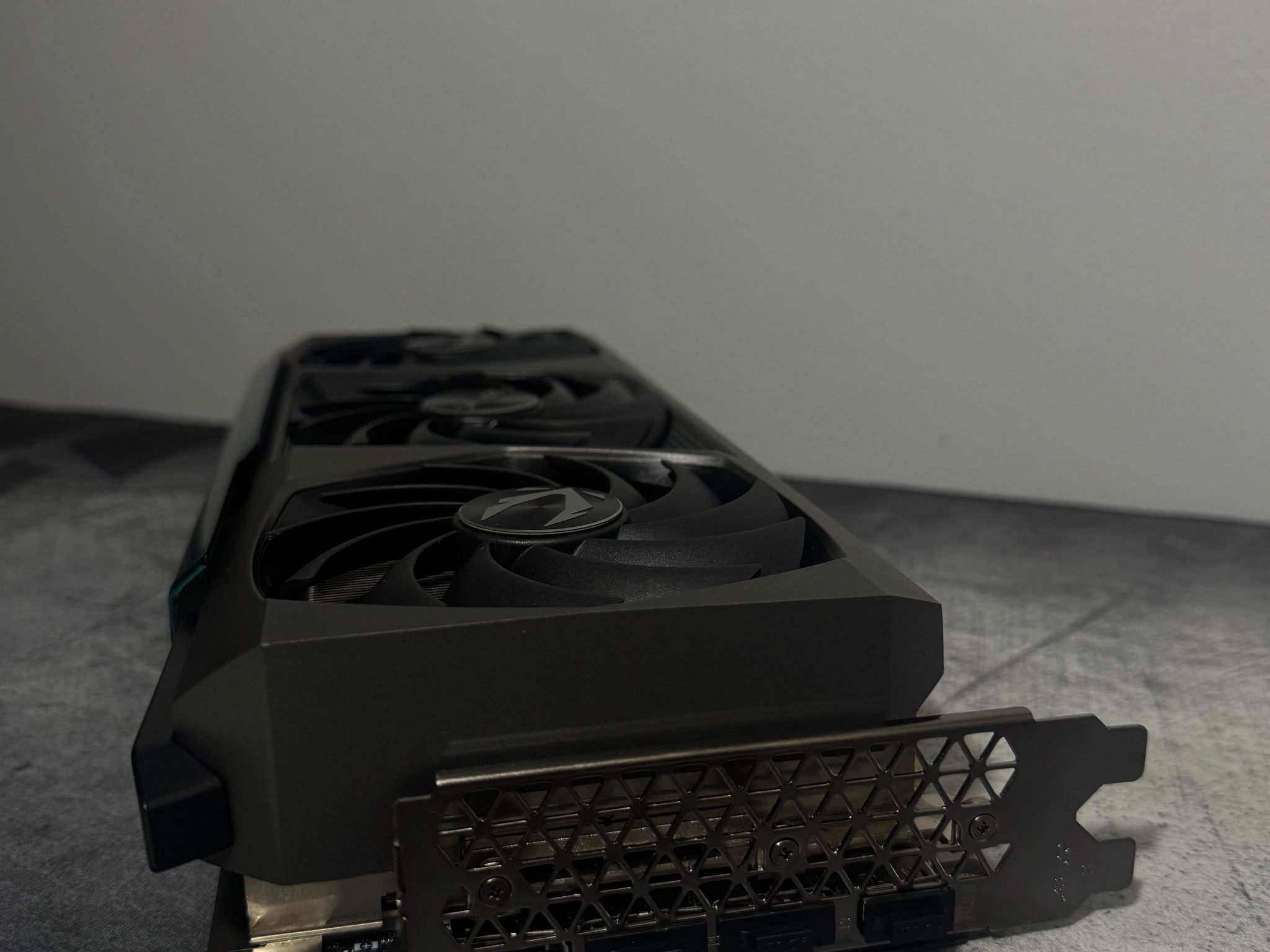 ZOTAC AMP Extreme Holo GeForce RTX 3090 Ti