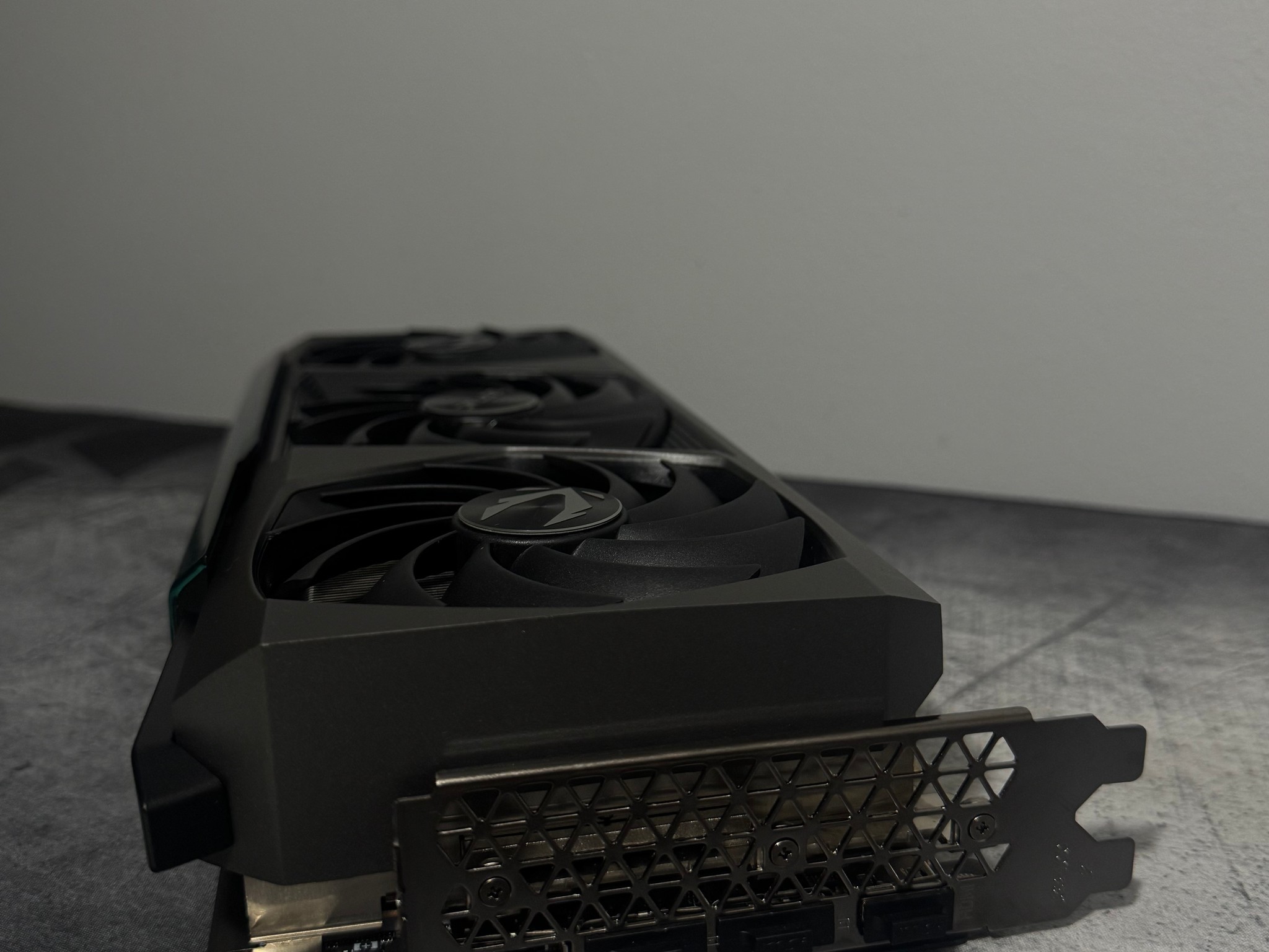 ZOTAC AMP Extreme Holo GeForce RTX 3090 Ti