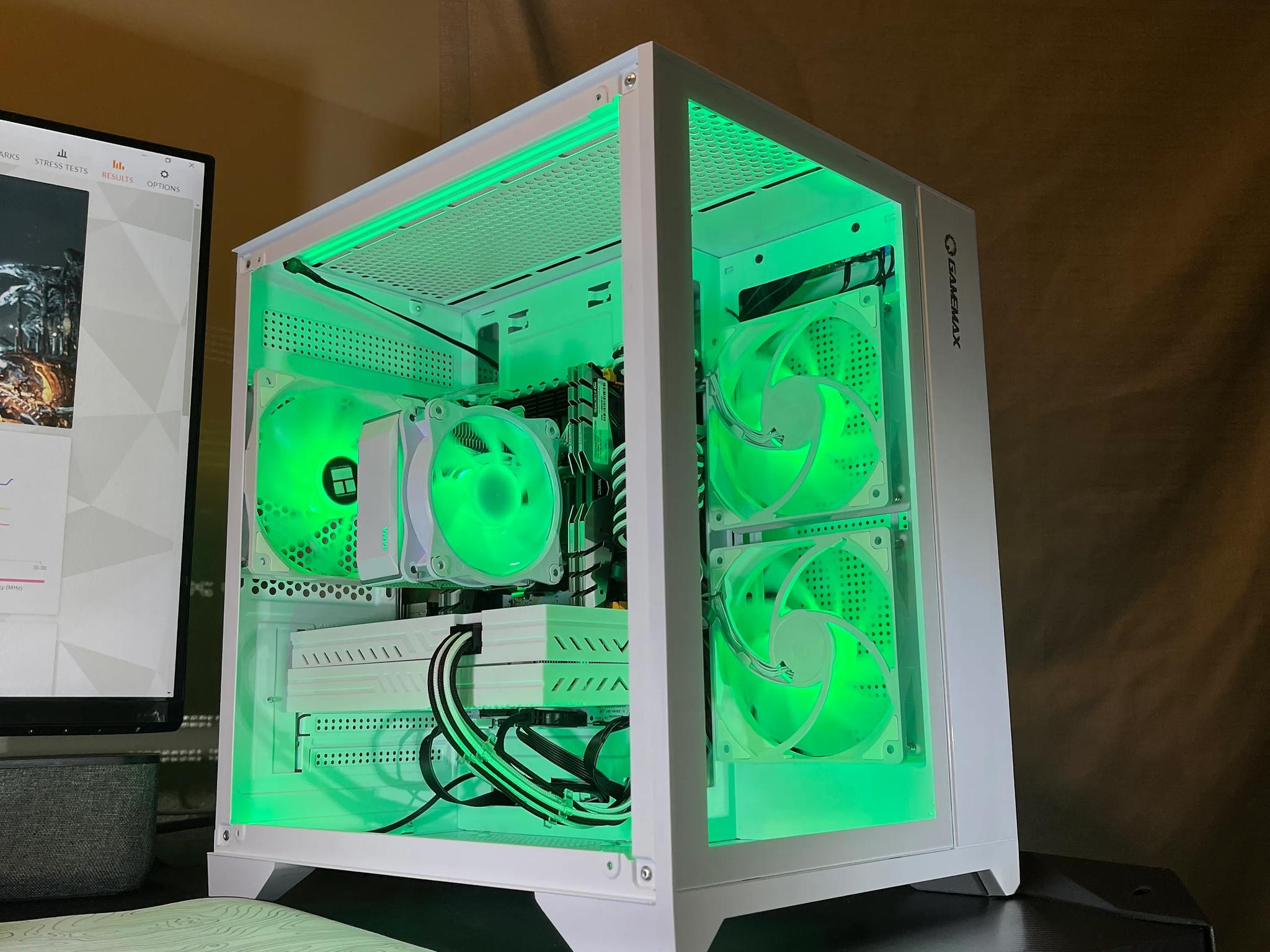 ⬜ White and RGB Gaming PC | Intel Xeon E5-2670 v3 & RX 580